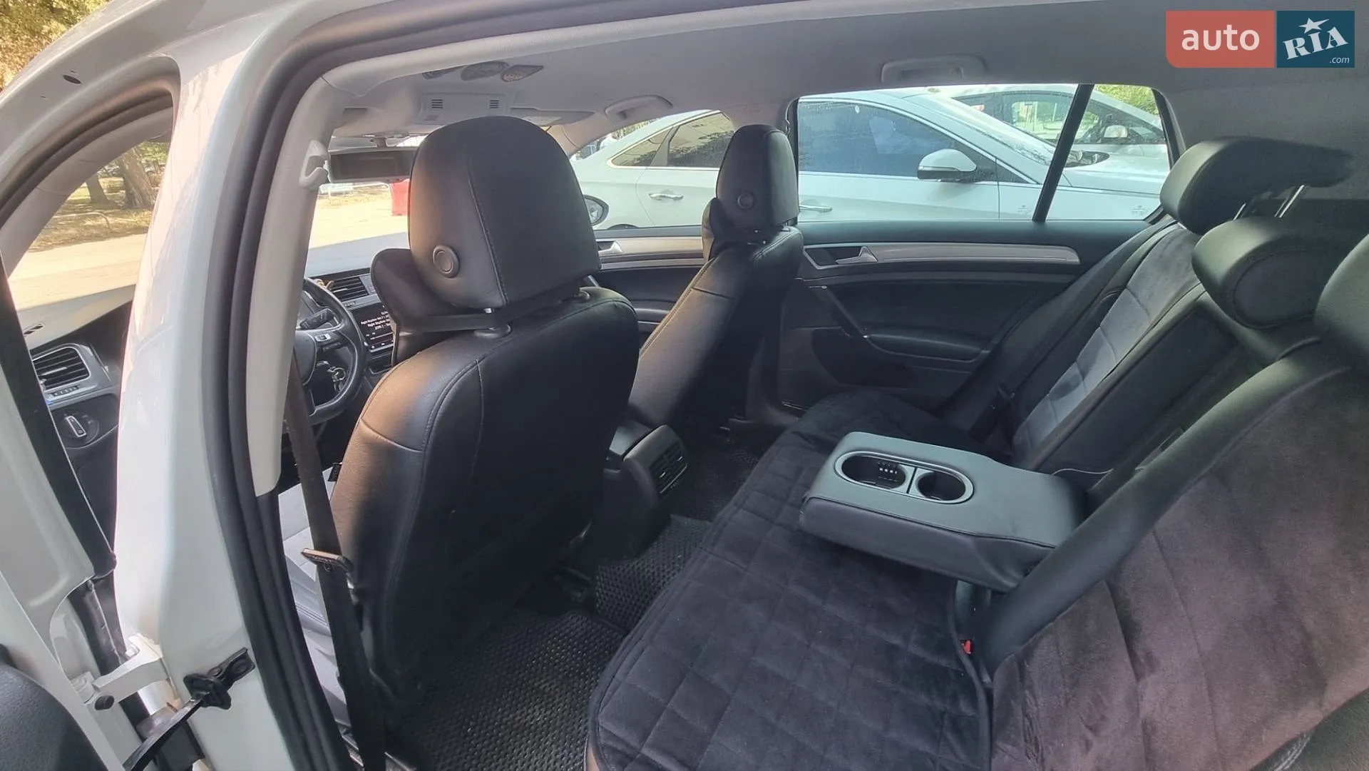2014 Volkswagen Golf - мініатюра 10