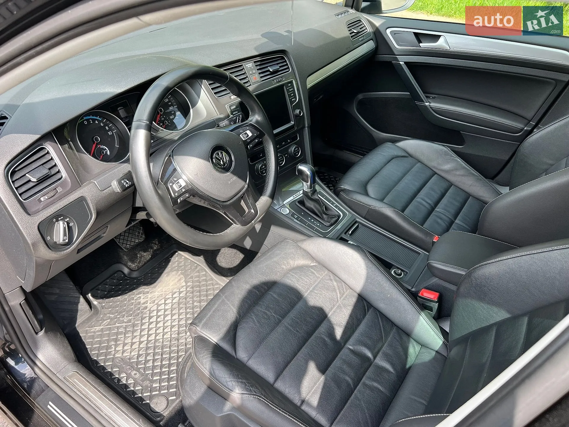 2016 Volkswagen Golf - мініатюра 26