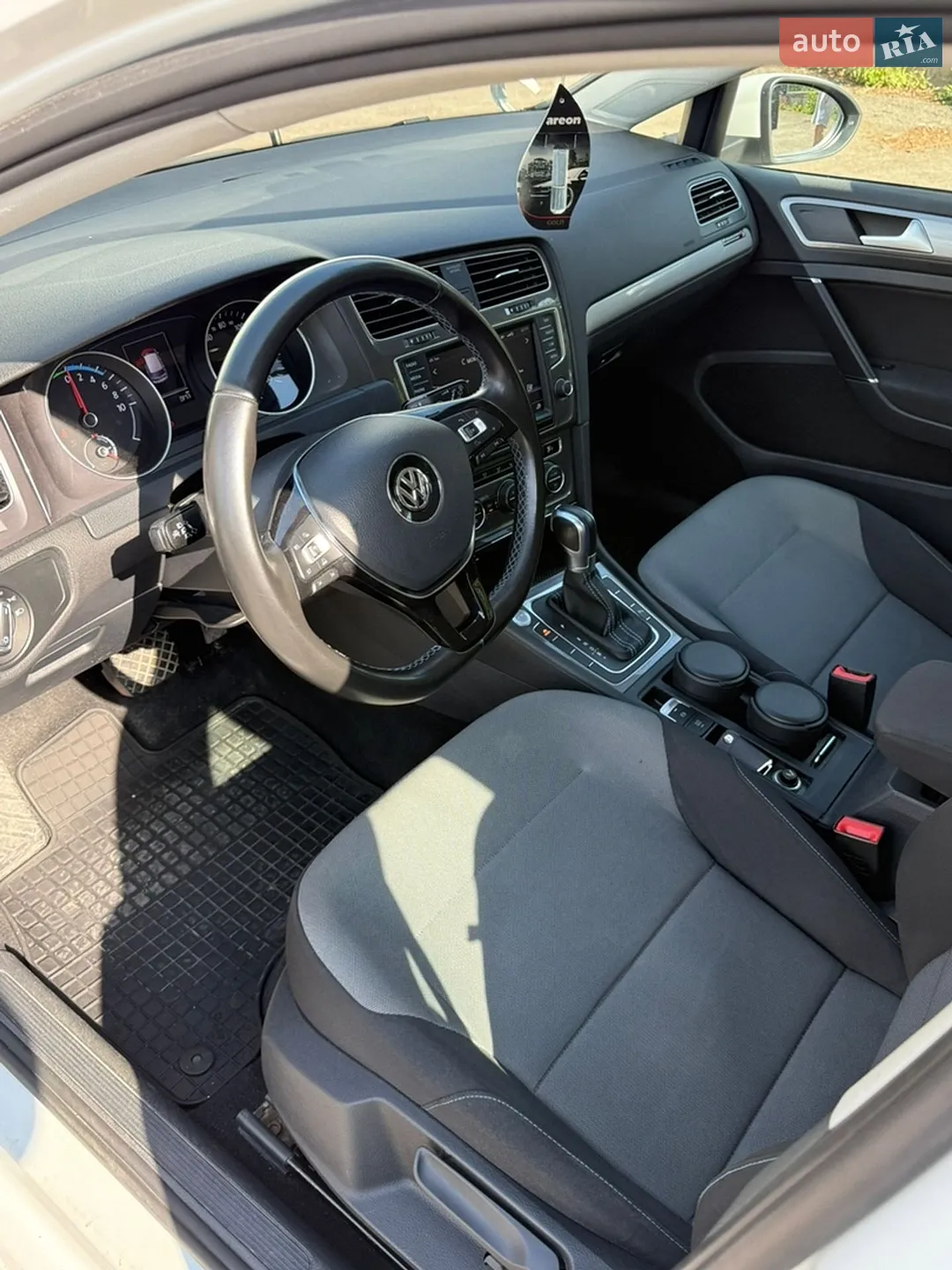 2014 Volkswagen Golf - мініатюра 9