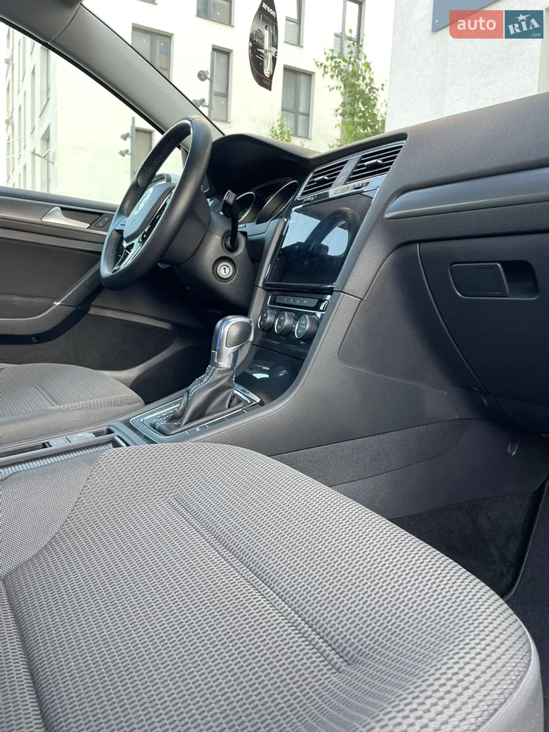 2018 Volkswagen Golf - мініатюра 32