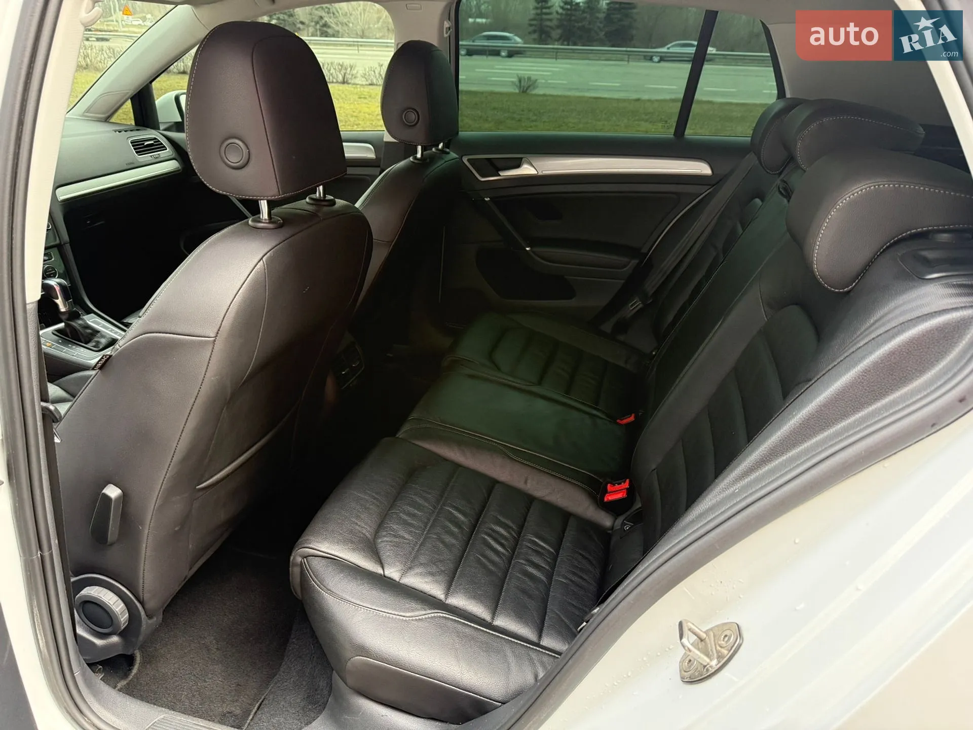 2014 Volkswagen Golf - мініатюра 35