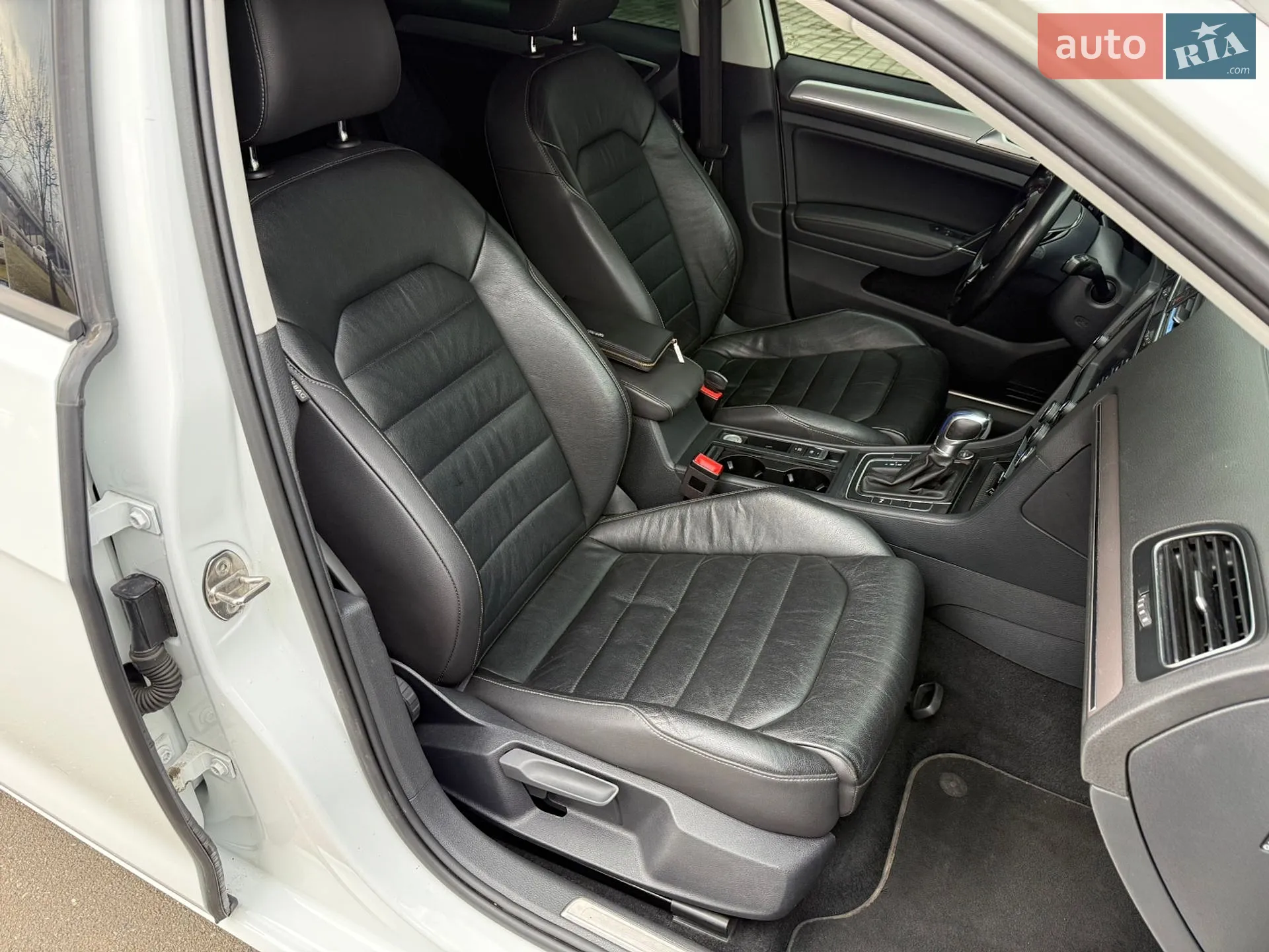 2014 Volkswagen Golf - мініатюра 21