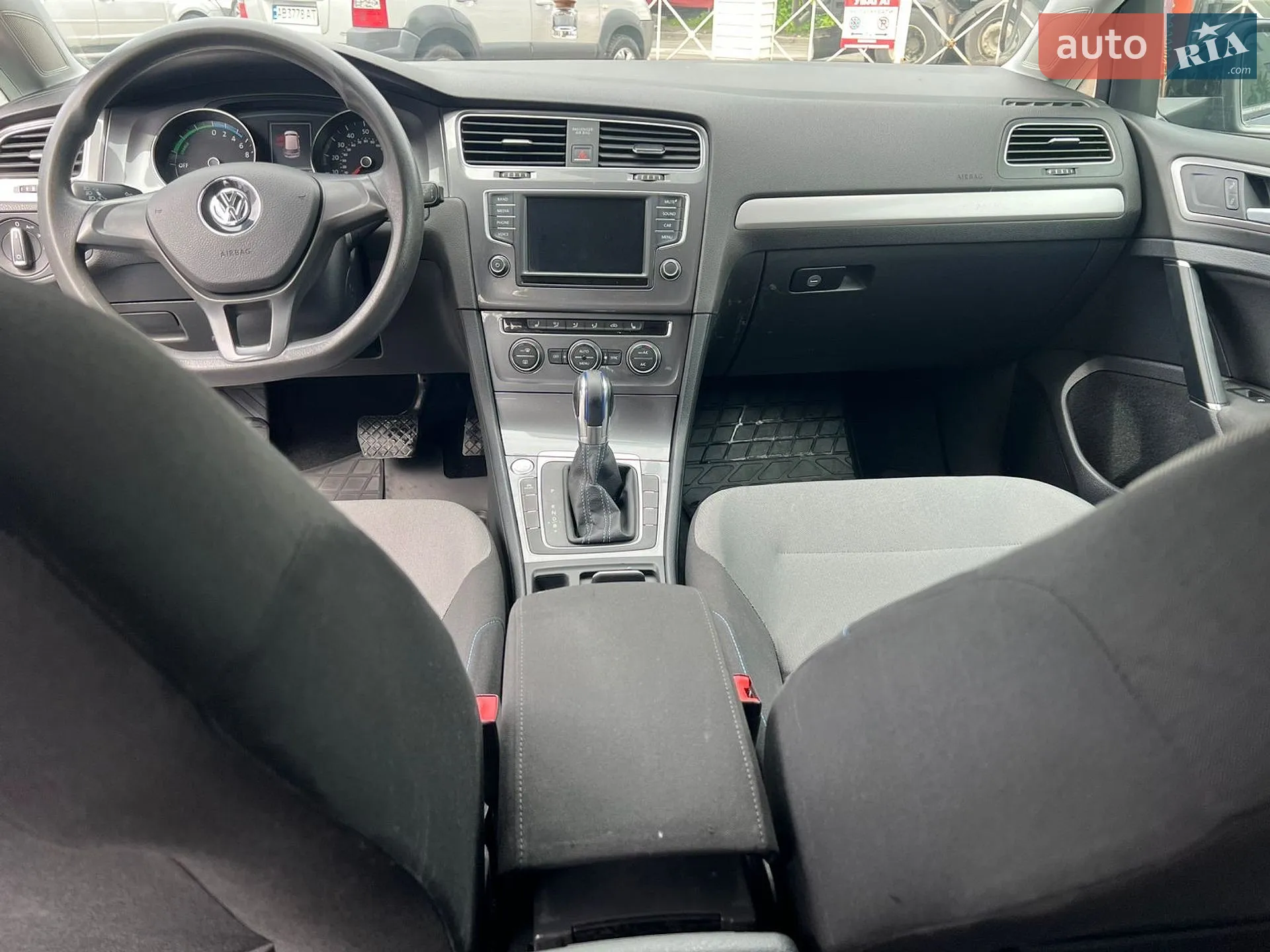 2015 Volkswagen Golf - мініатюра 32