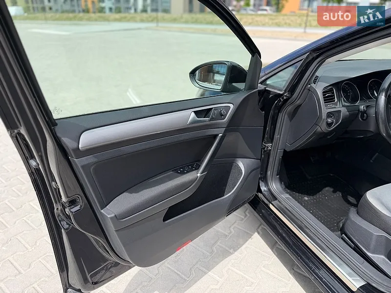 Volkswagen e-Golf 2014 VIN WVWZZZAUZFW904659 фото оголошення 20 з 61