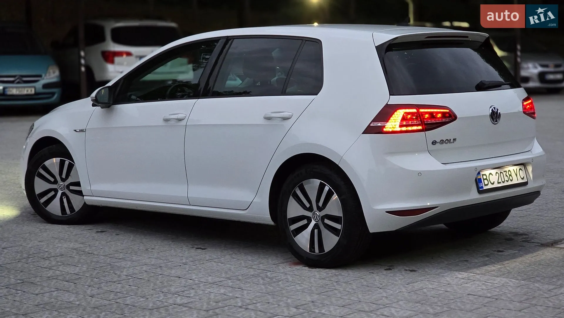 2016 Volkswagen Golf - мініатюра 3