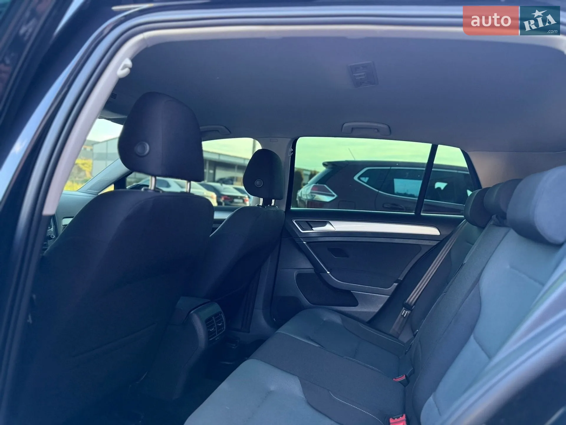 2014 Volkswagen Golf - мініатюра 24