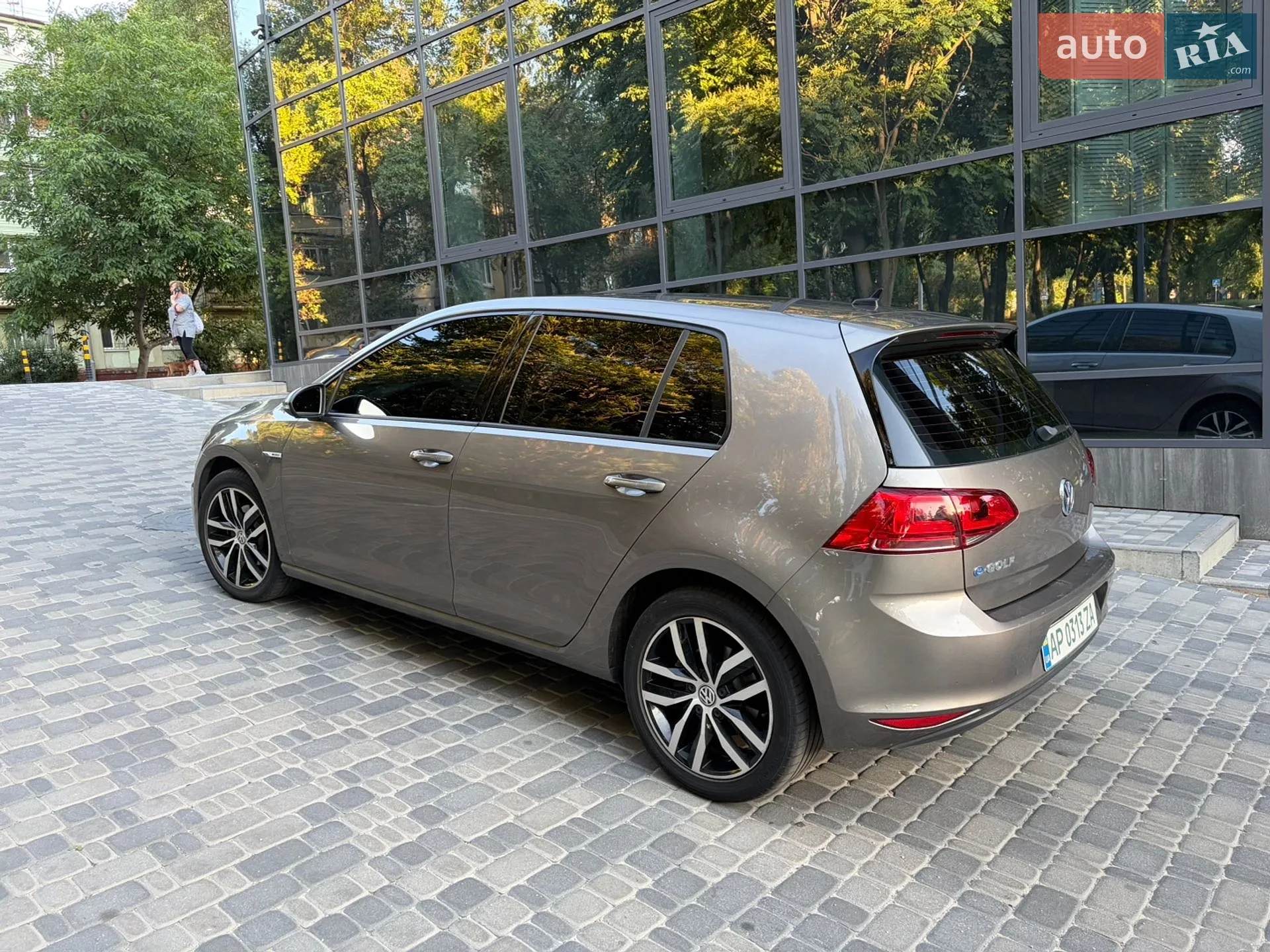 2016 Volkswagen Golf - мініатюра 3