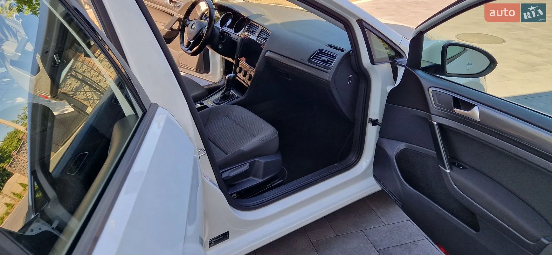 2020 Volkswagen Golf - мініатюра 31