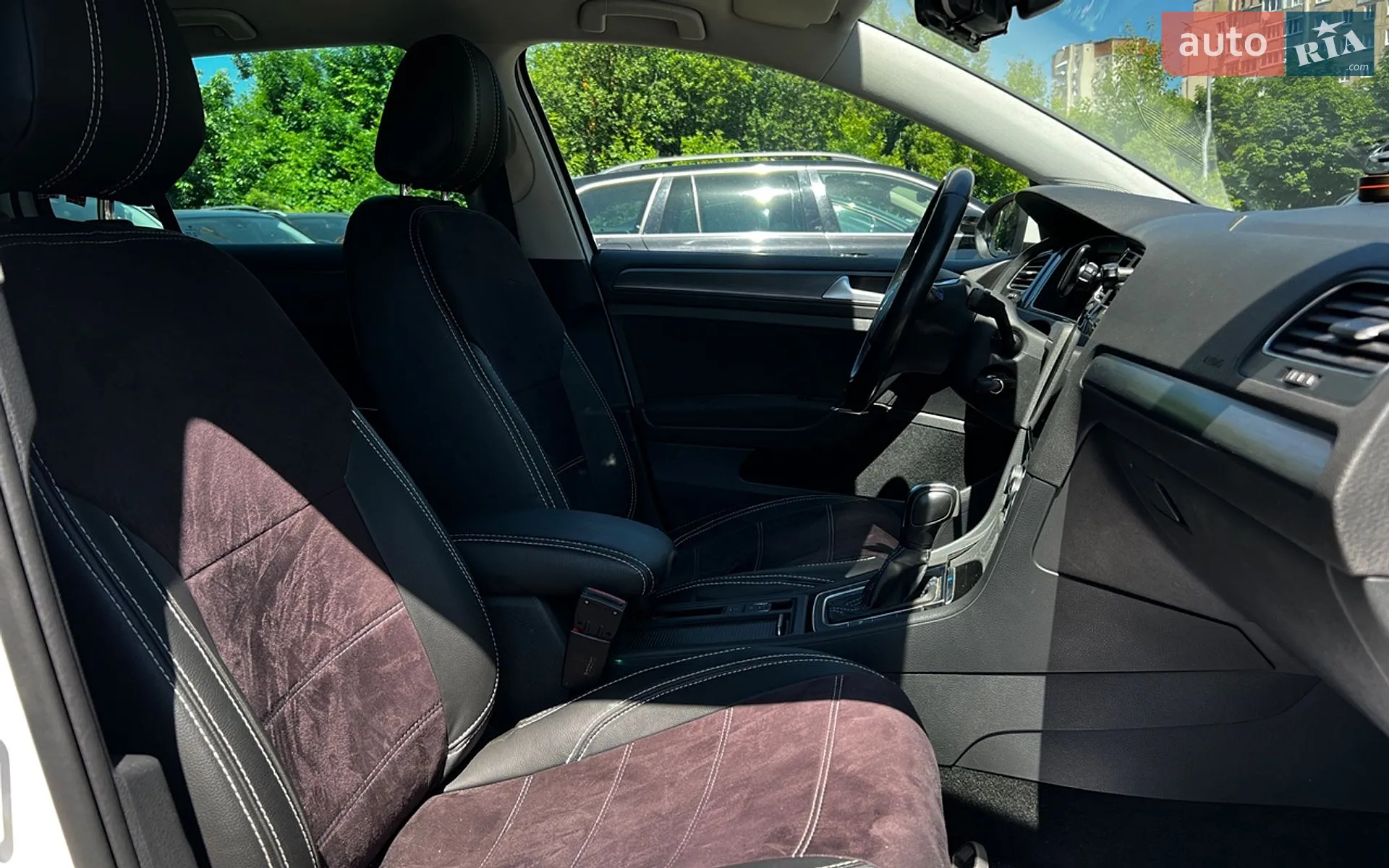 2020 Volkswagen Golf - мініатюра 18