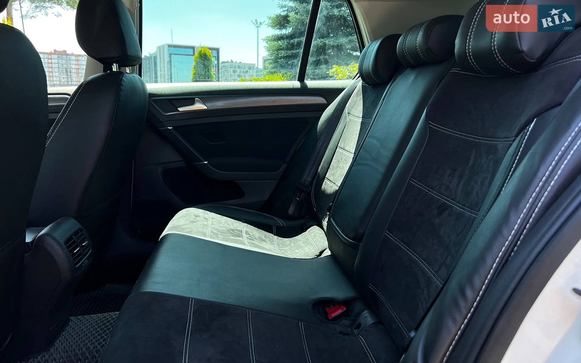 2020 Volkswagen Golf - мініатюра 22