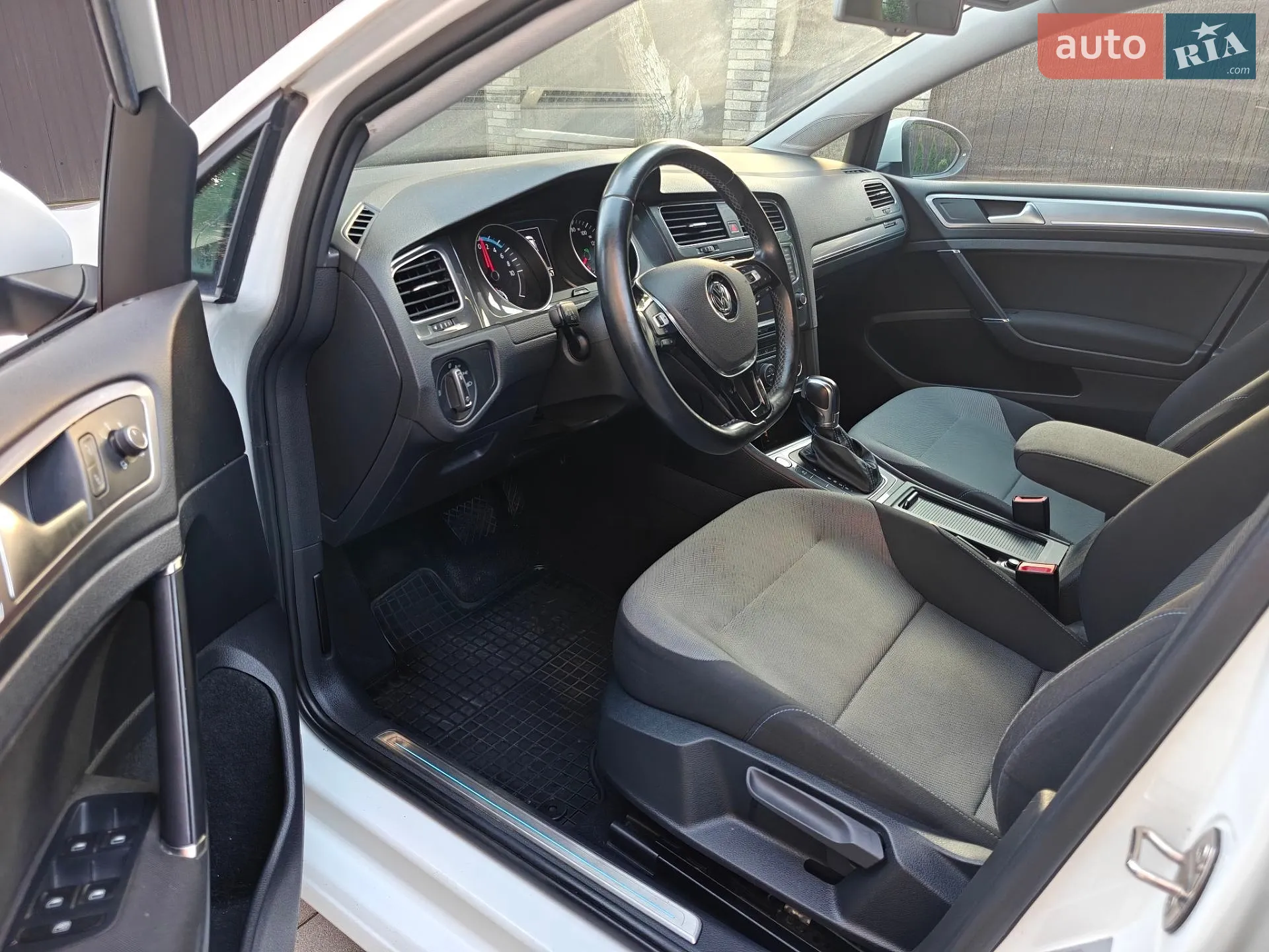 2014 Volkswagen Golf - мініатюра 9