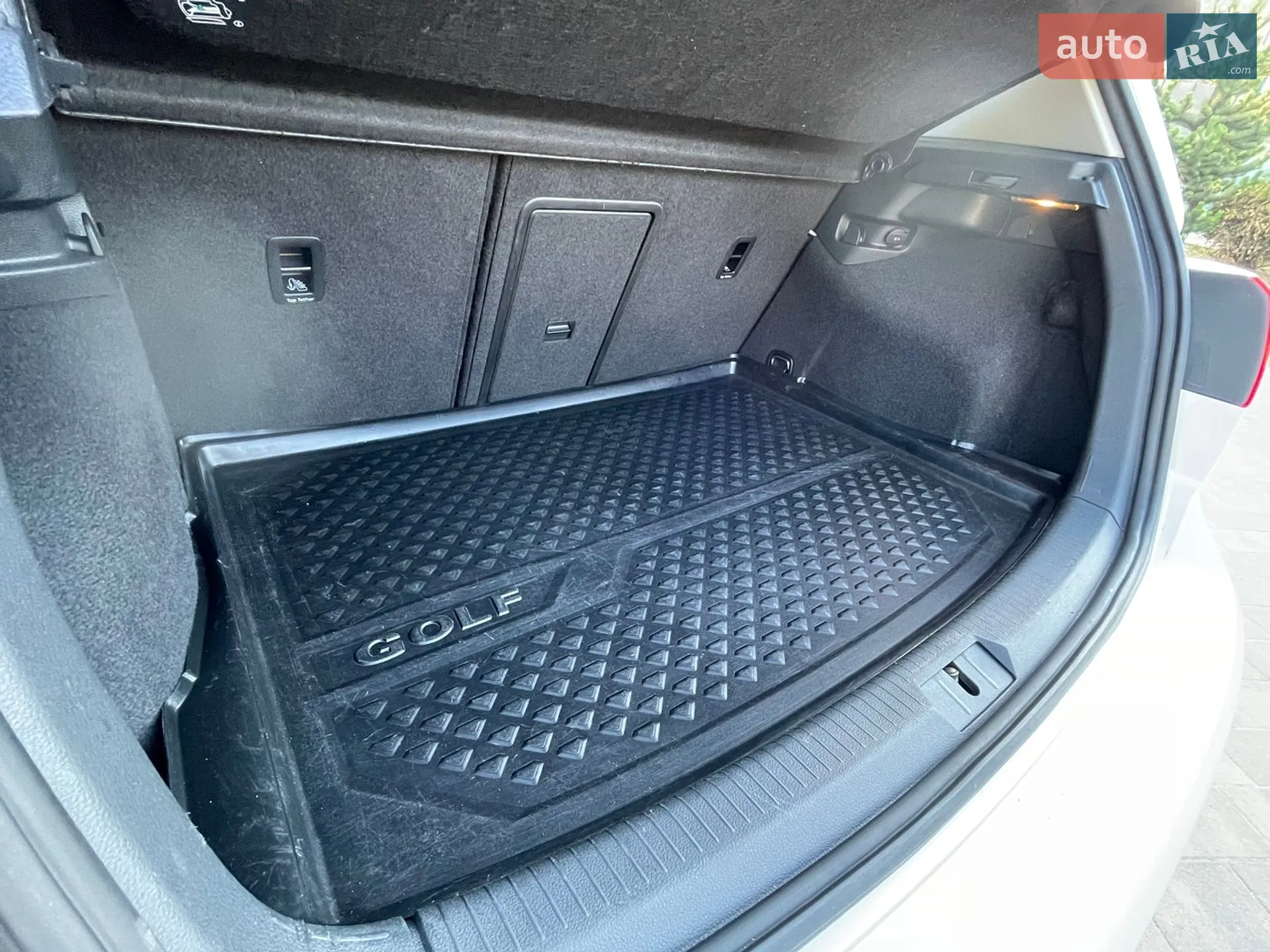 2014 Volkswagen Golf - мініатюра 36