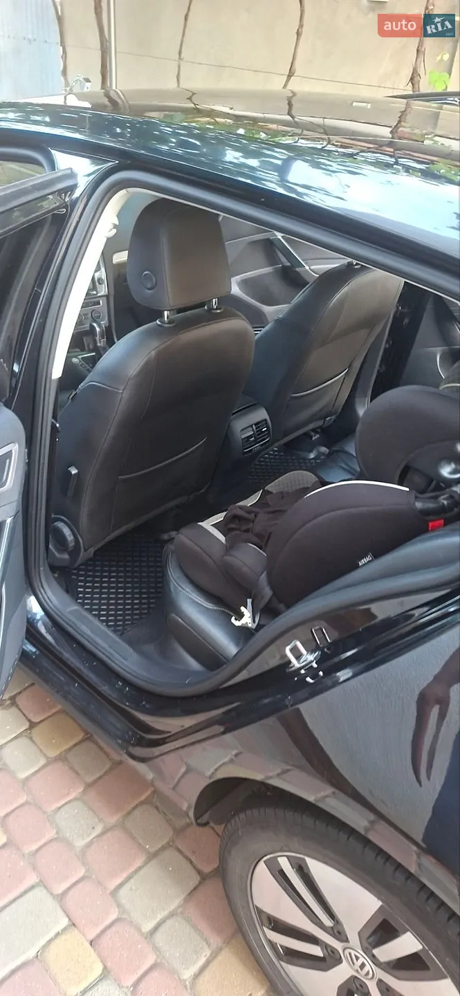 2014 Volkswagen Golf - мініатюра 29