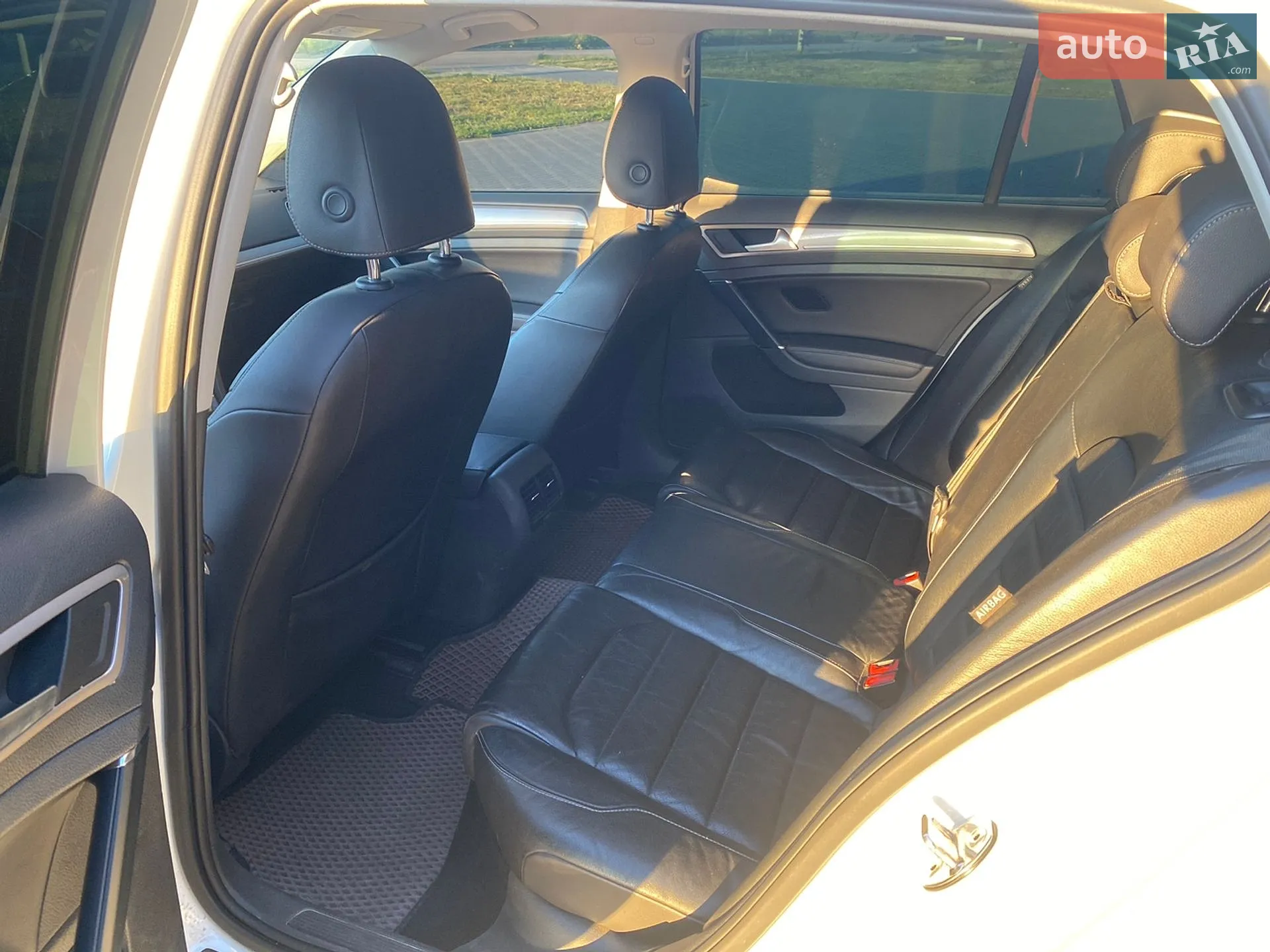 2014 Volkswagen Golf - мініатюра 9