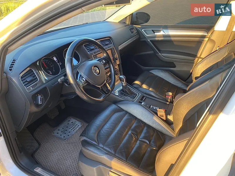 Volkswagen e-Golf 2014 VIN WVWZZZAUZFW904451 фото оголошення 8 з 34