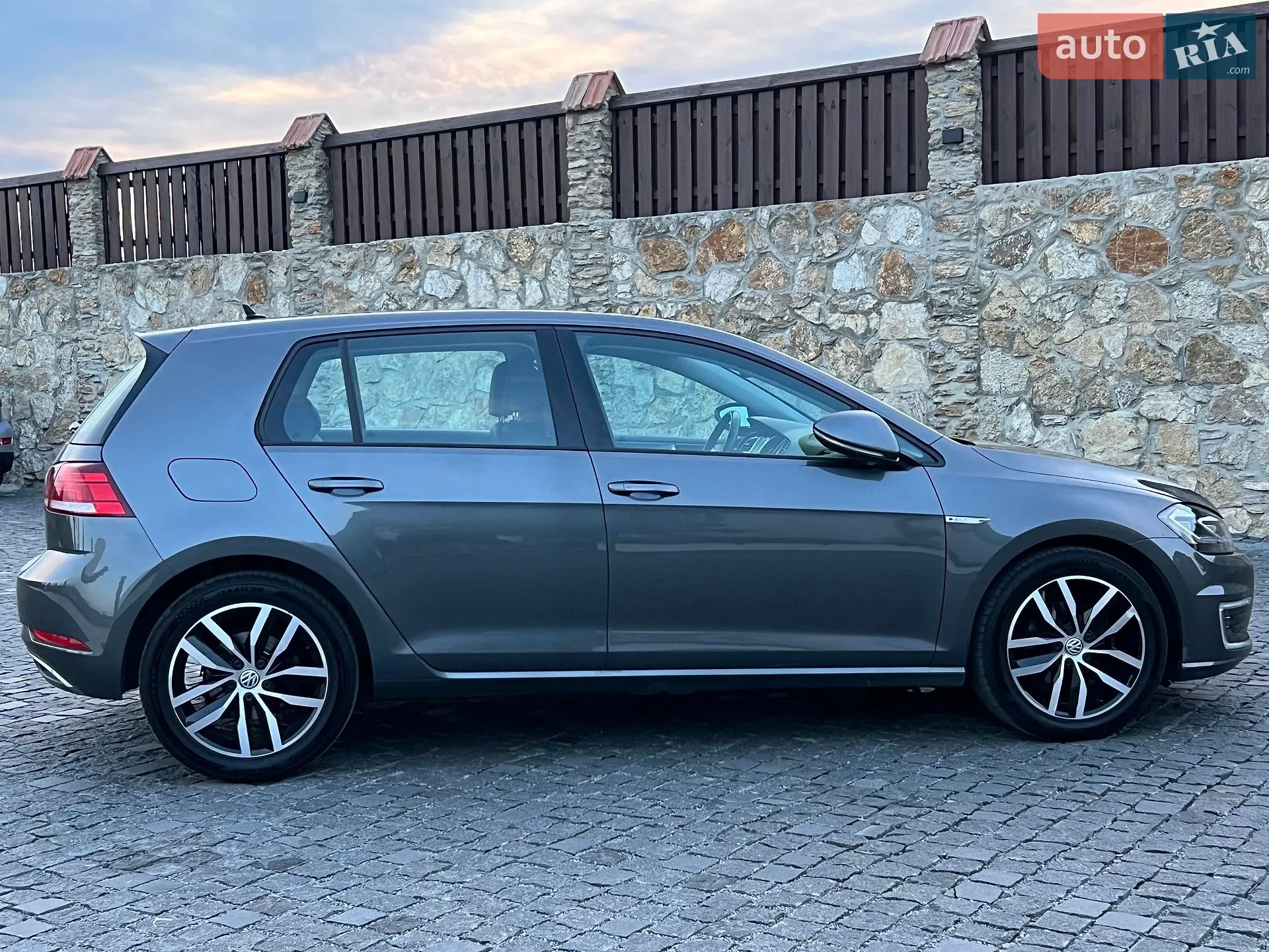 2019 Volkswagen Golf - мініатюра 16