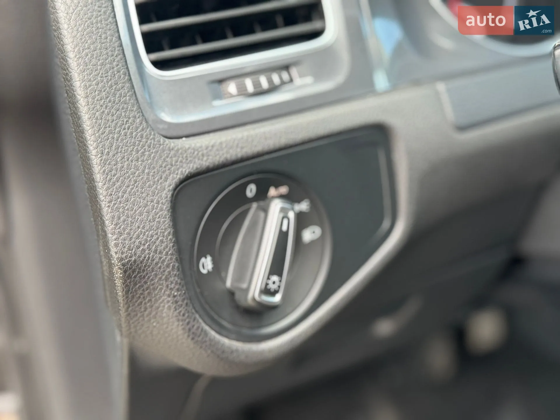 2015 Volkswagen Golf - мініатюра 43