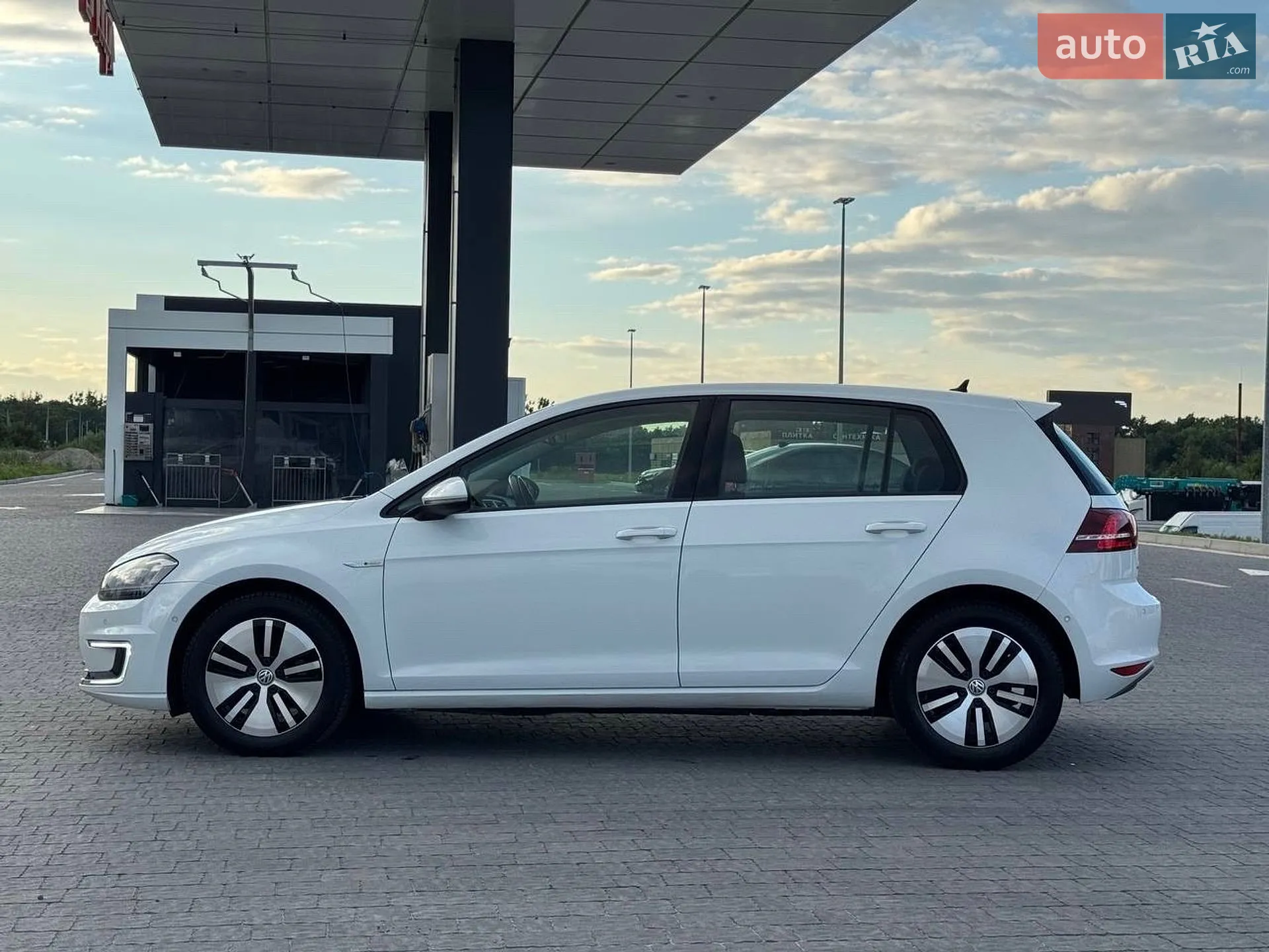 2015 Volkswagen Golf - мініатюра 12