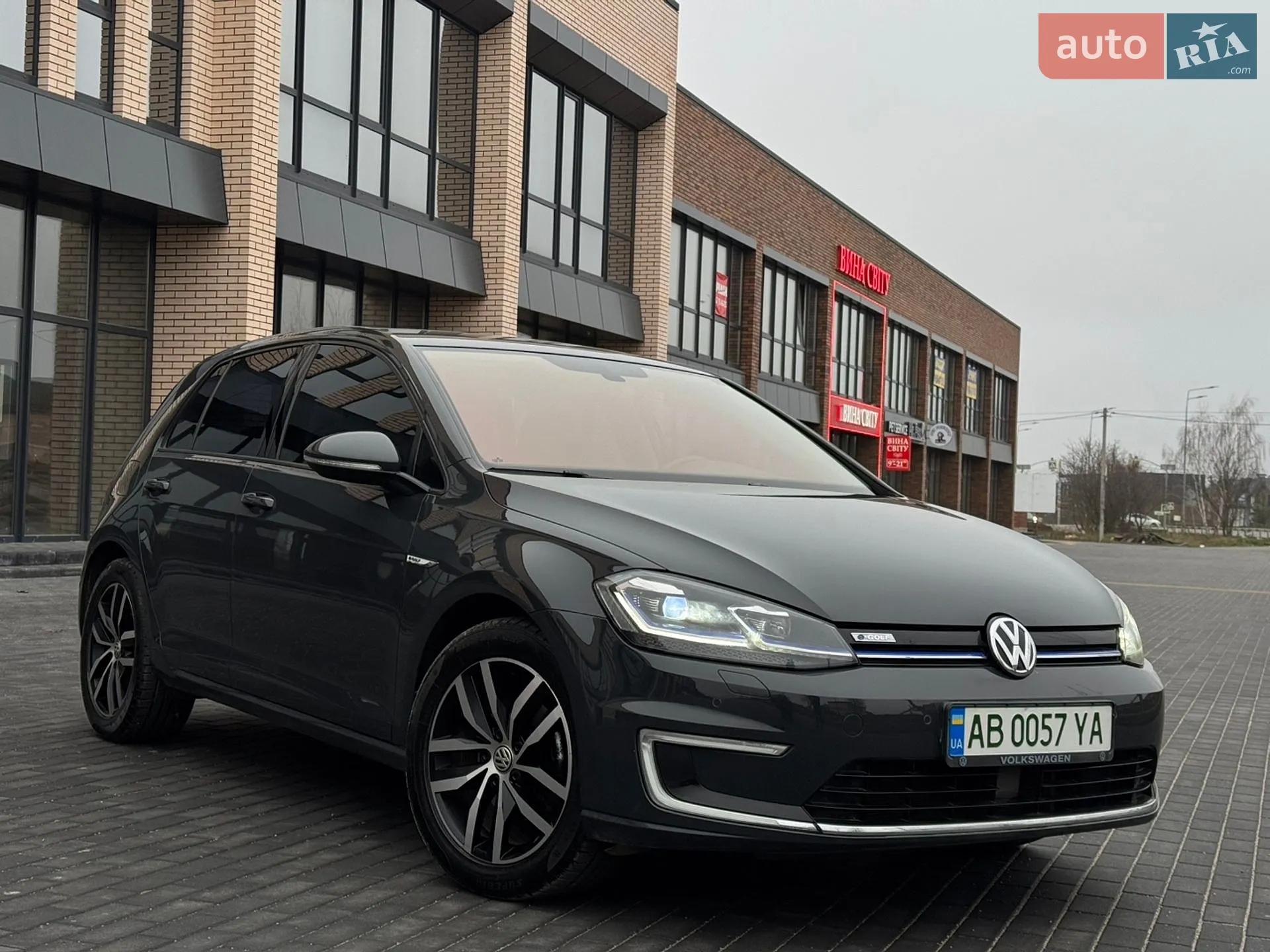2018 Volkswagen Golf - мініатюра 3