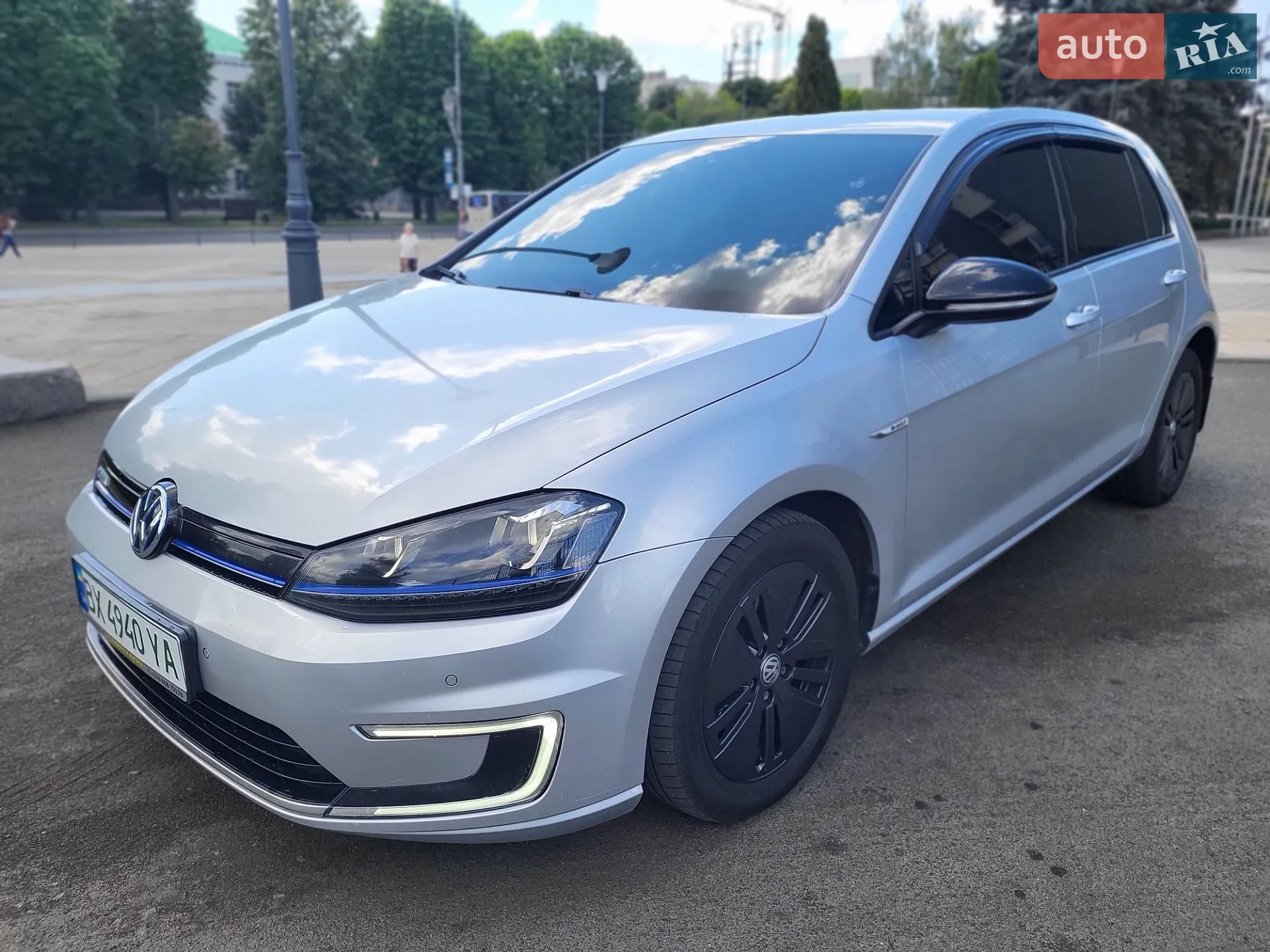 Volkswagen e-Golf 2015 VIN WVWZZZAUZGW902630 фото оголошення 4 з 71