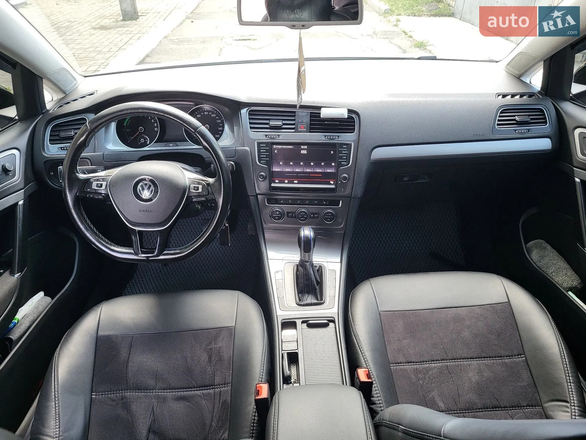 Volkswagen e-Golf 2015 VIN WVWZZZAUZGW902630 фото оголошення 24 з 71