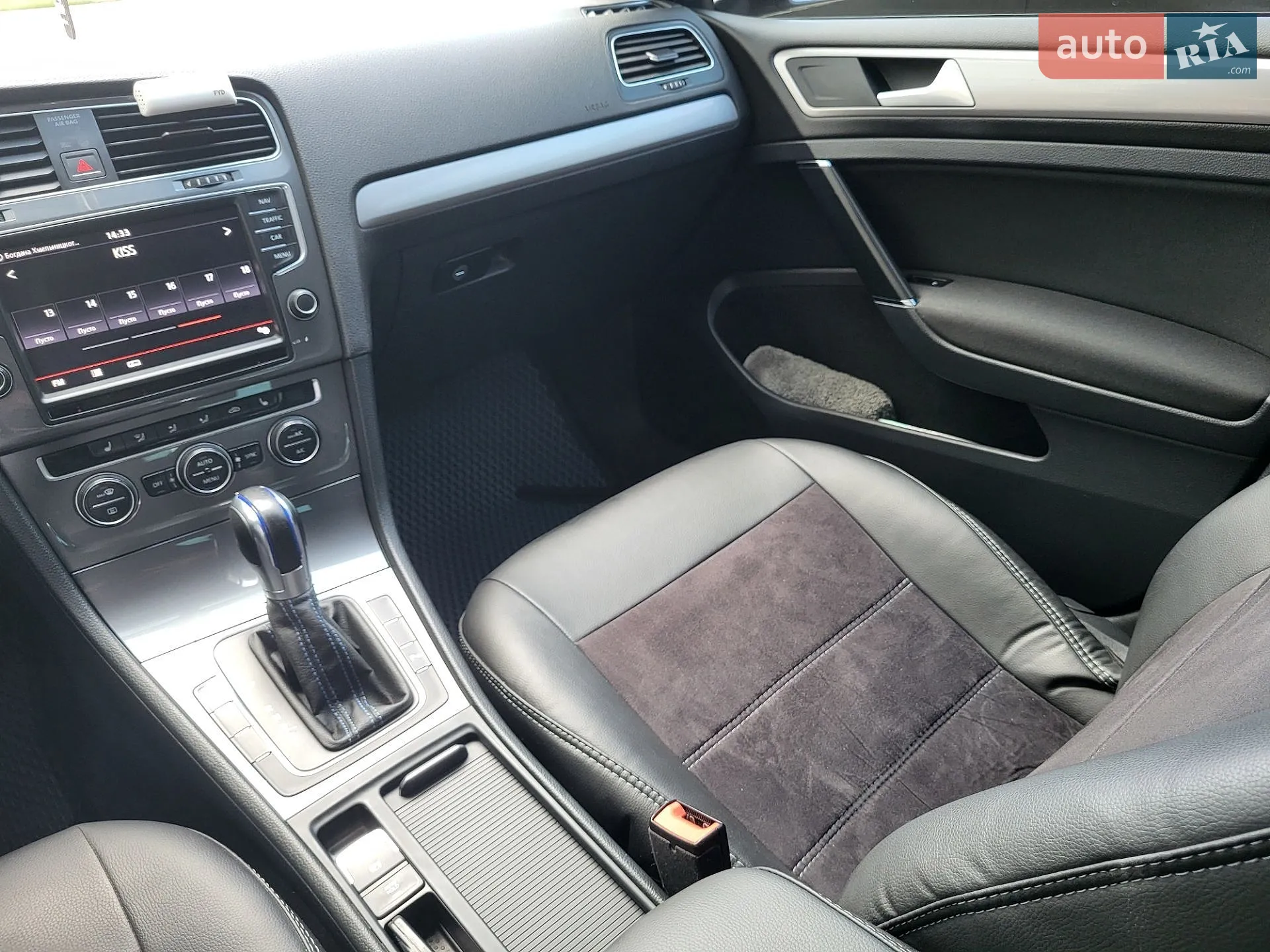 Volkswagen e-Golf 2015 VIN WVWZZZAUZGW902630 фото оголошення 25 з 73