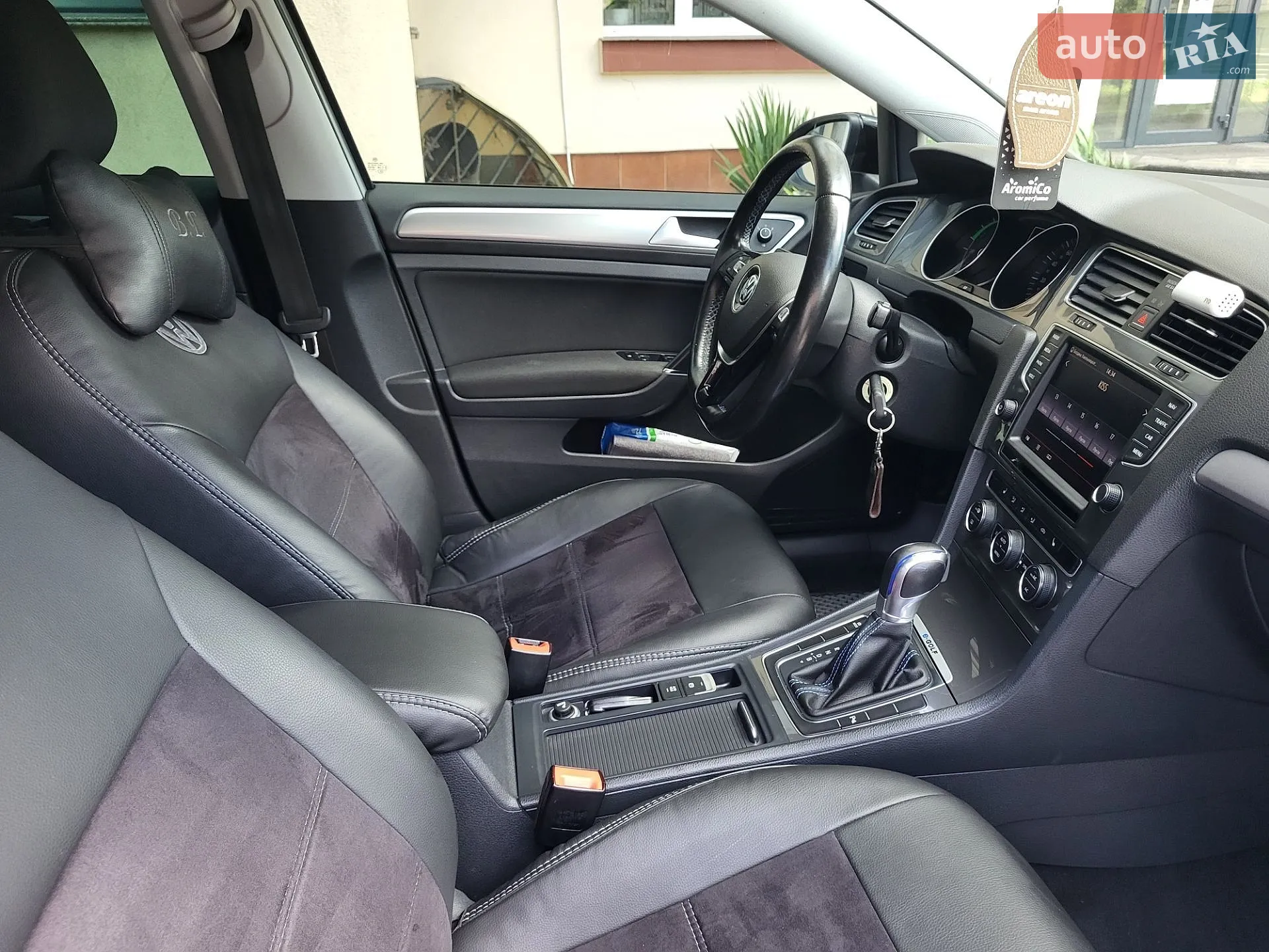 Volkswagen e-Golf 2015 VIN WVWZZZAUZGW902630 фото оголошення 26 з 71