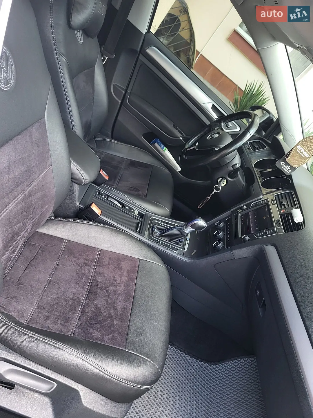Volkswagen e-Golf 2015 VIN WVWZZZAUZGW902630 фото оголошення 31 з 71
