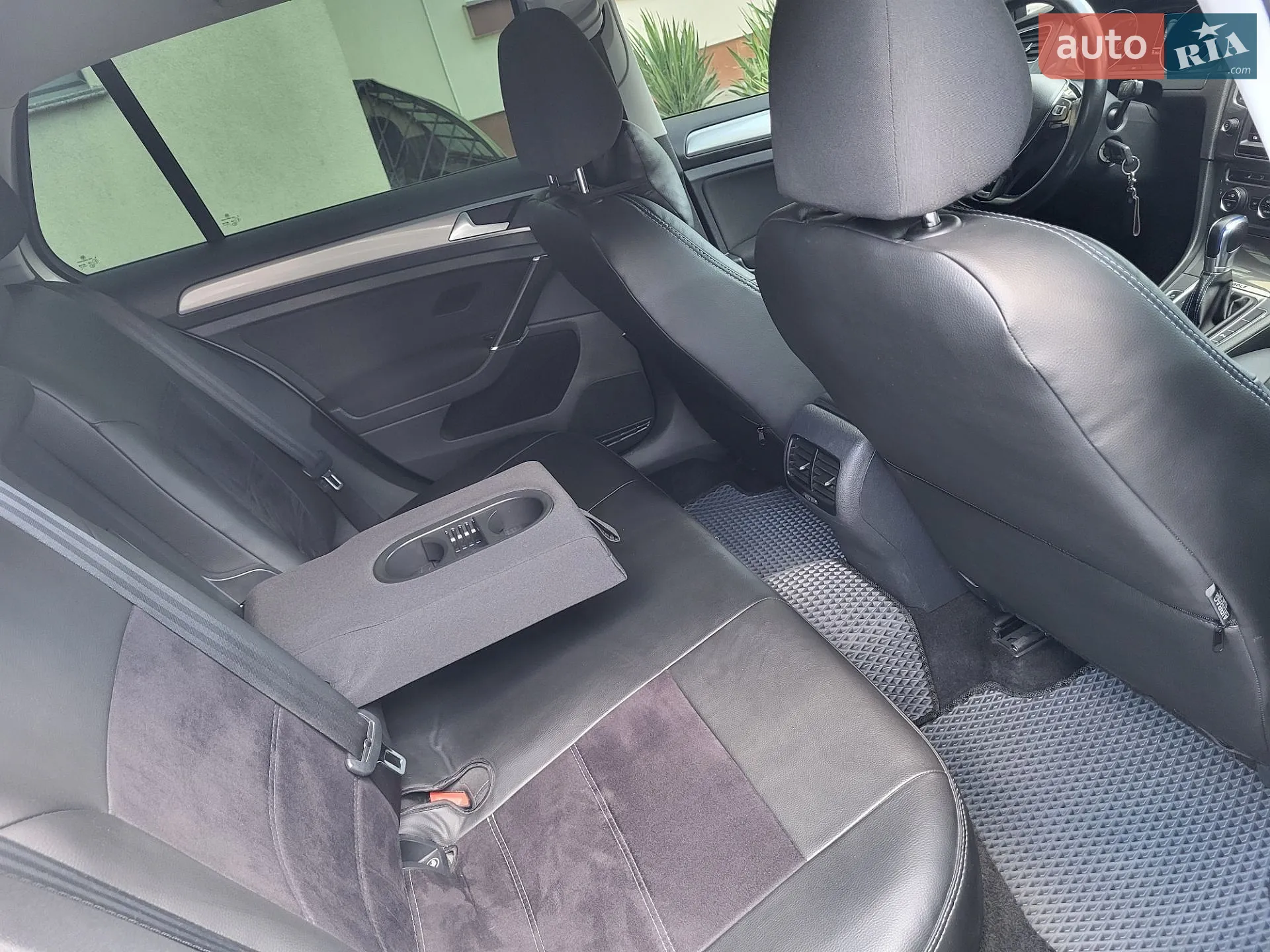 Volkswagen e-Golf 2015 VIN WVWZZZAUZGW902630 фото оголошення 34 з 71
