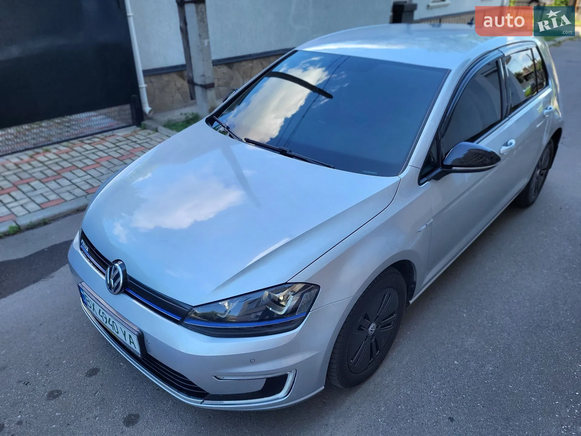 Volkswagen e-Golf 2015 VIN WVWZZZAUZGW902630 фото оголошення 58 з 71