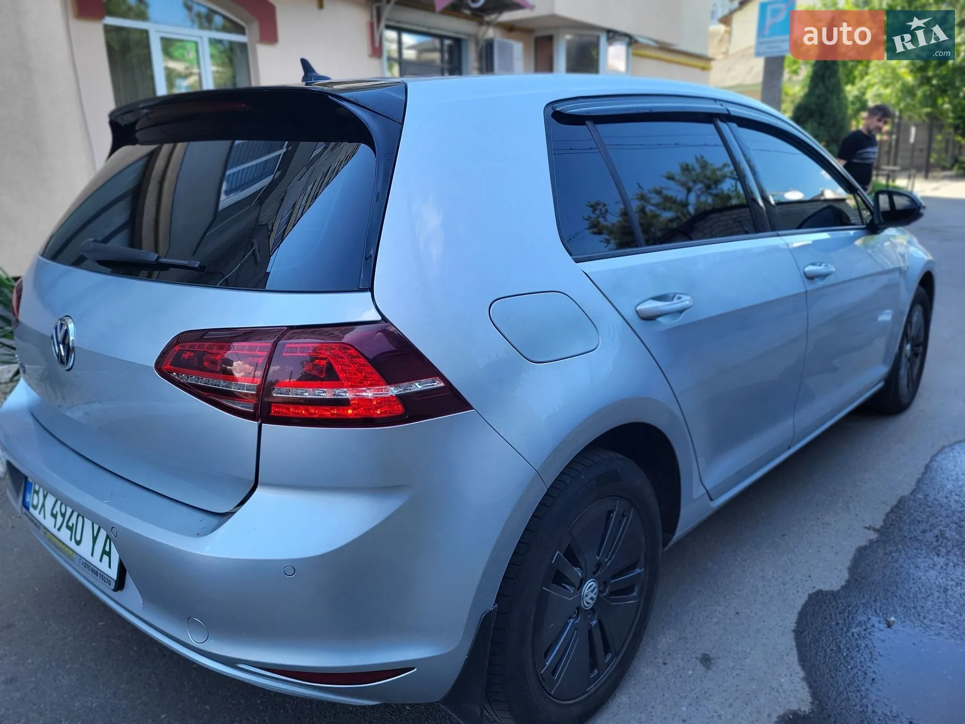 Volkswagen e-Golf 2015 VIN WVWZZZAUZGW902630 фото оголошення 64 з 71
