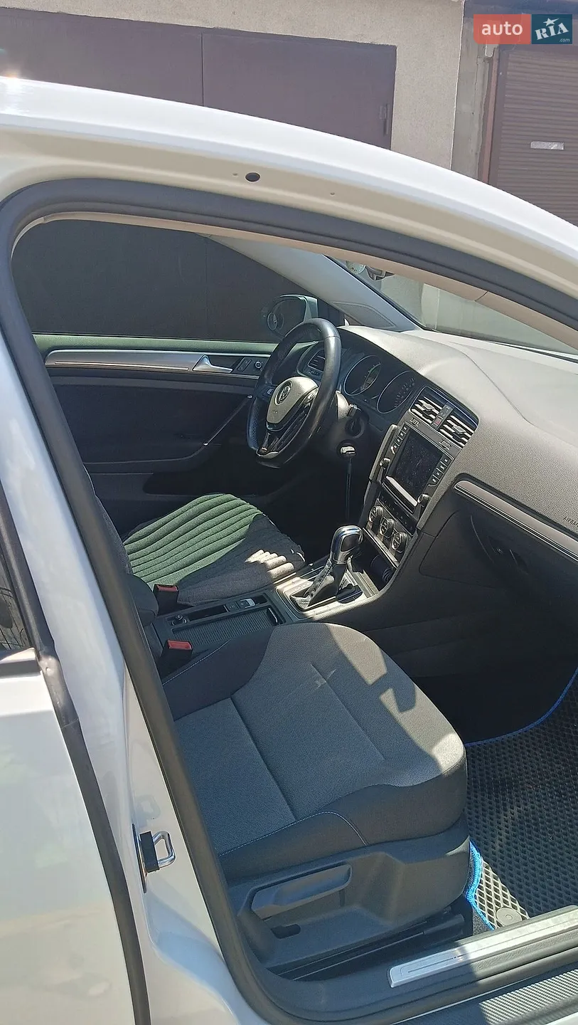 2014 Volkswagen Golf - мініатюра 8