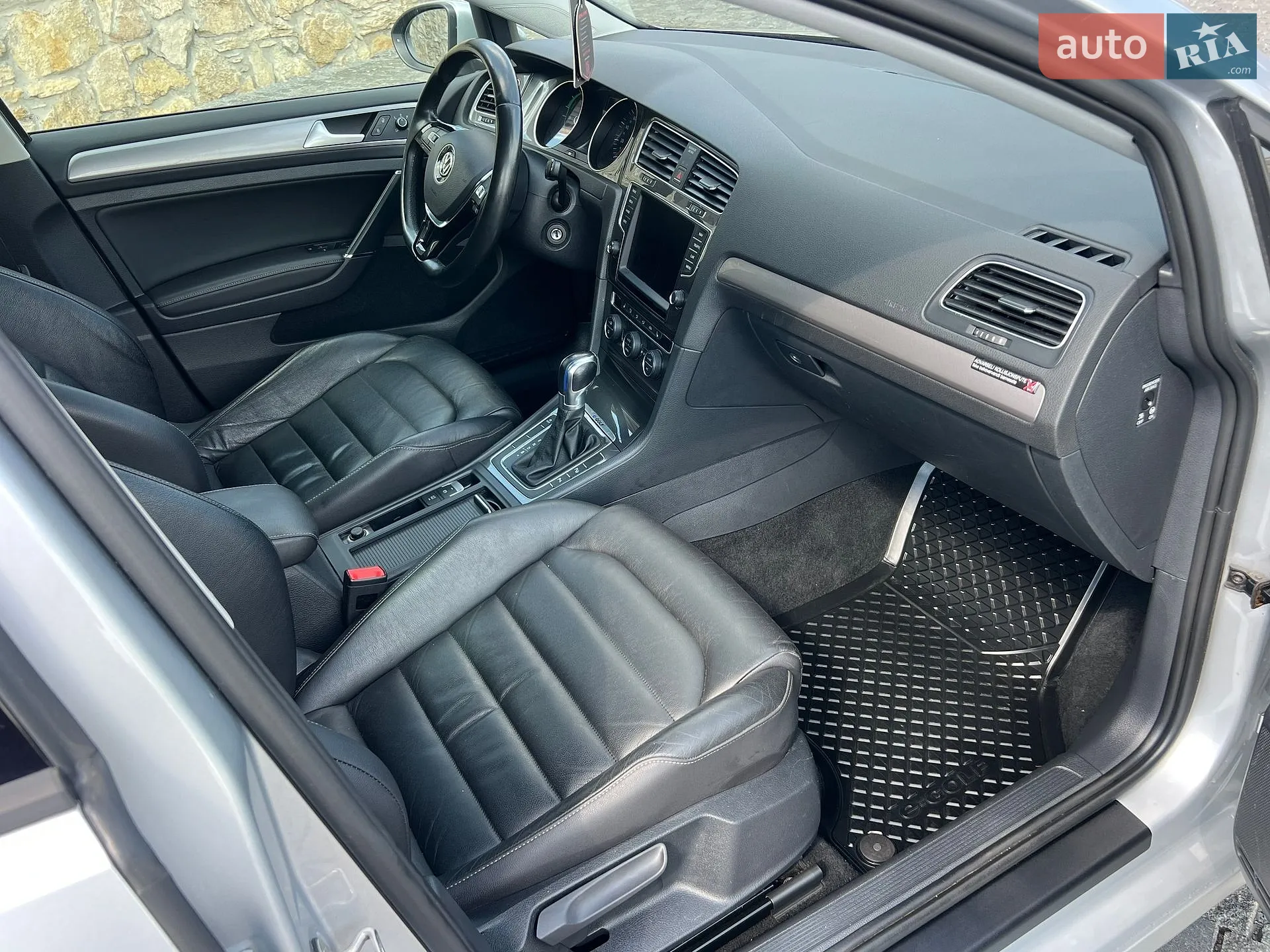 2015 Volkswagen Golf - мініатюра 32