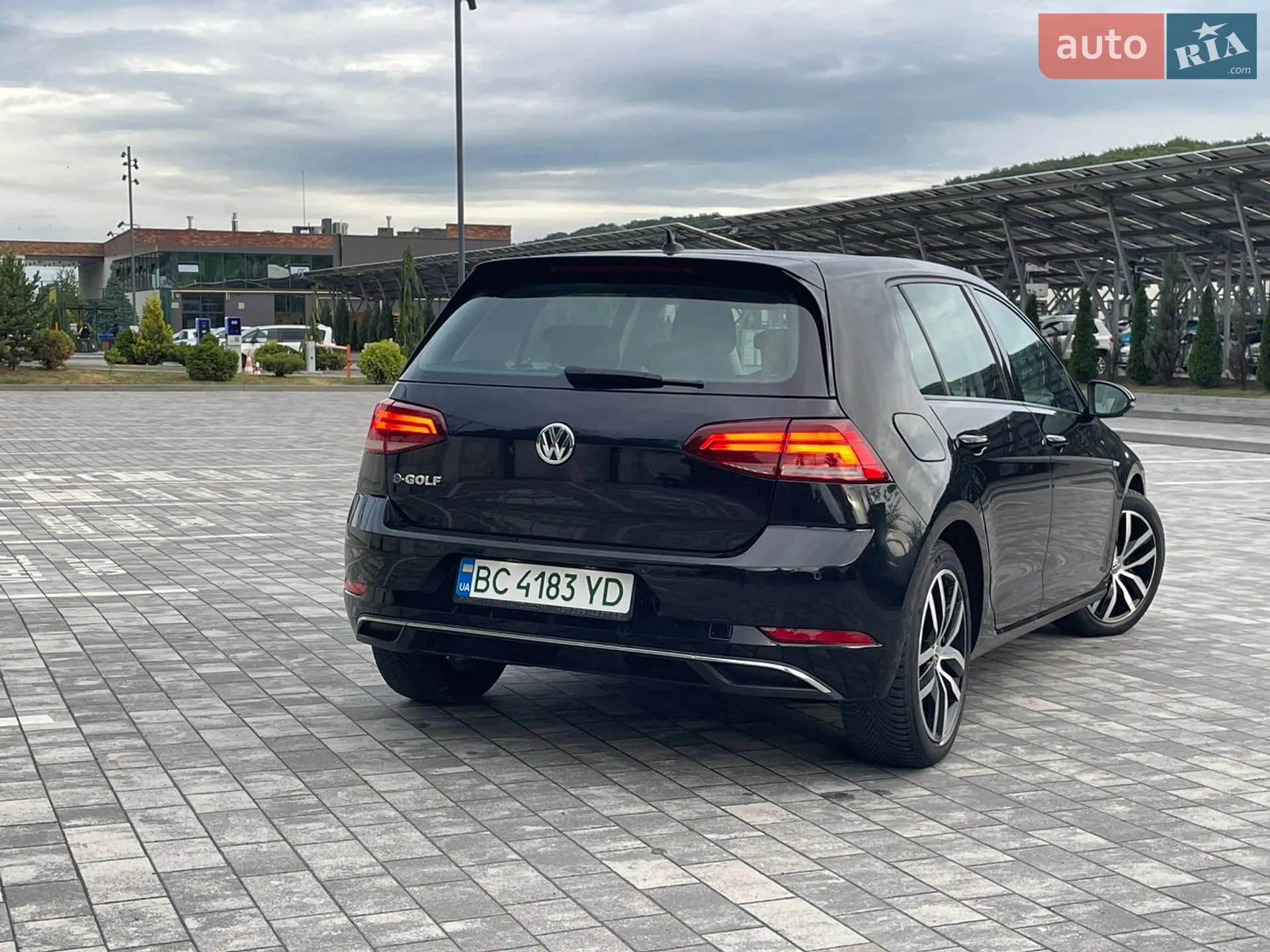 2019 Volkswagen Golf - мініатюра 11