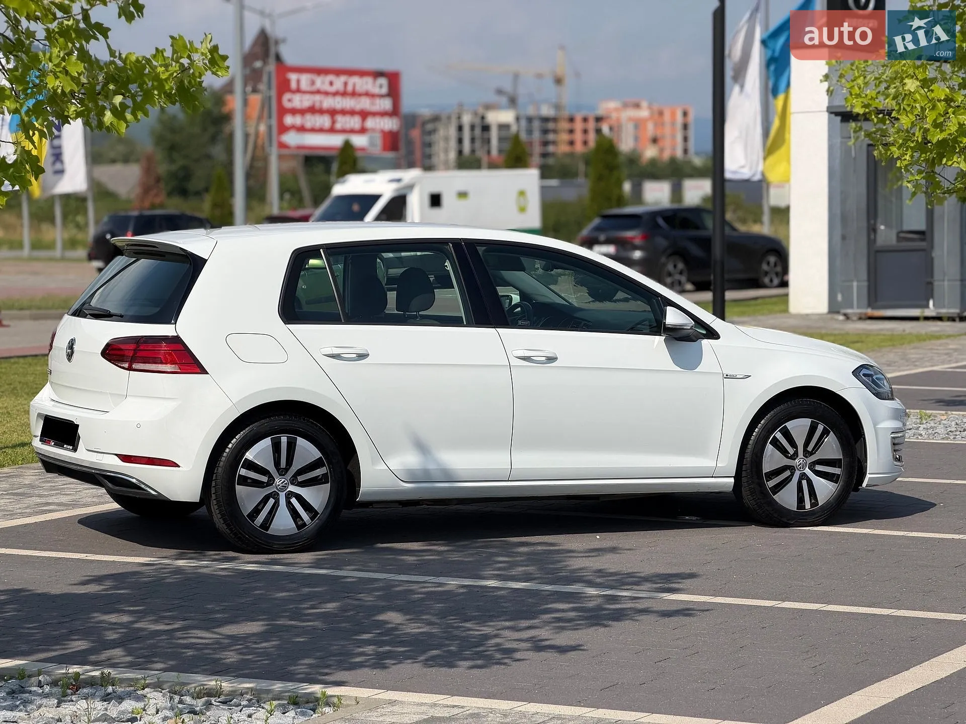 2019 Volkswagen Golf - мініатюра 8
