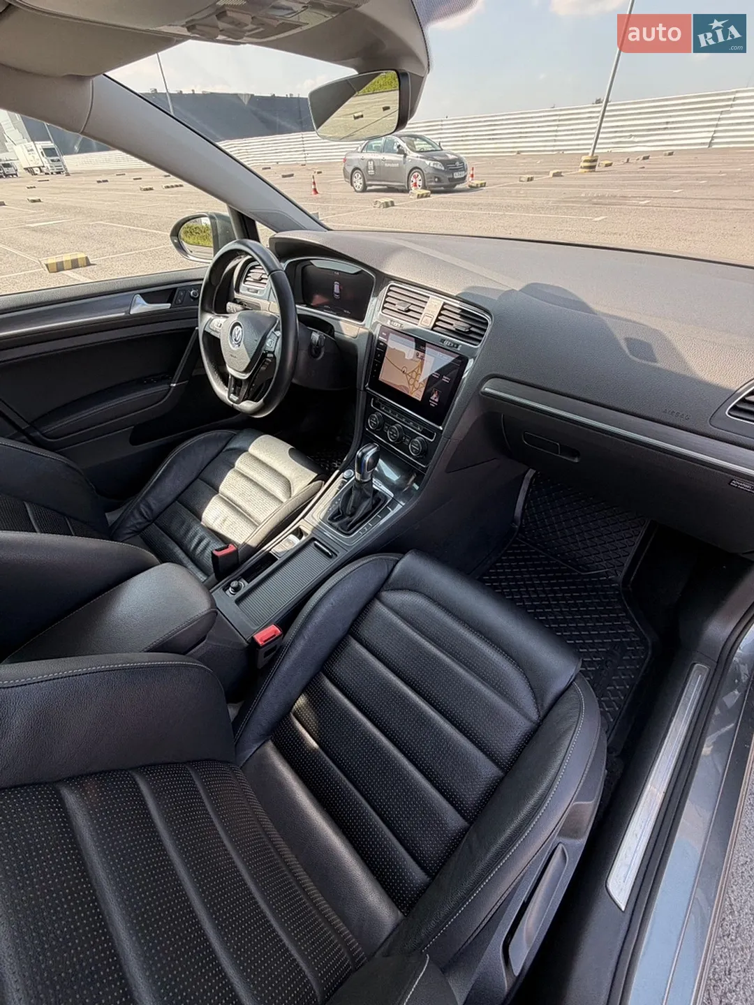 2017 Volkswagen Golf - мініатюра 31