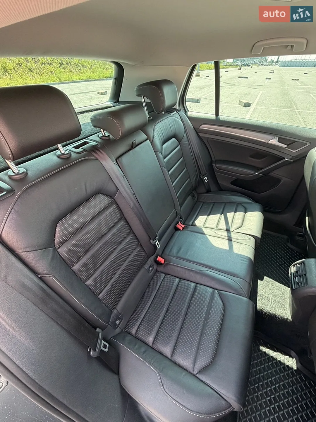 2017 Volkswagen Golf - мініатюра 32