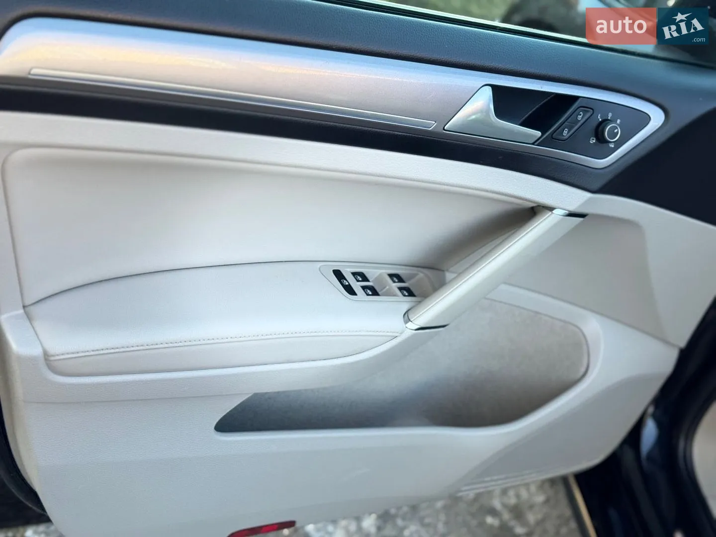 2015 Volkswagen Golf - мініатюра 38