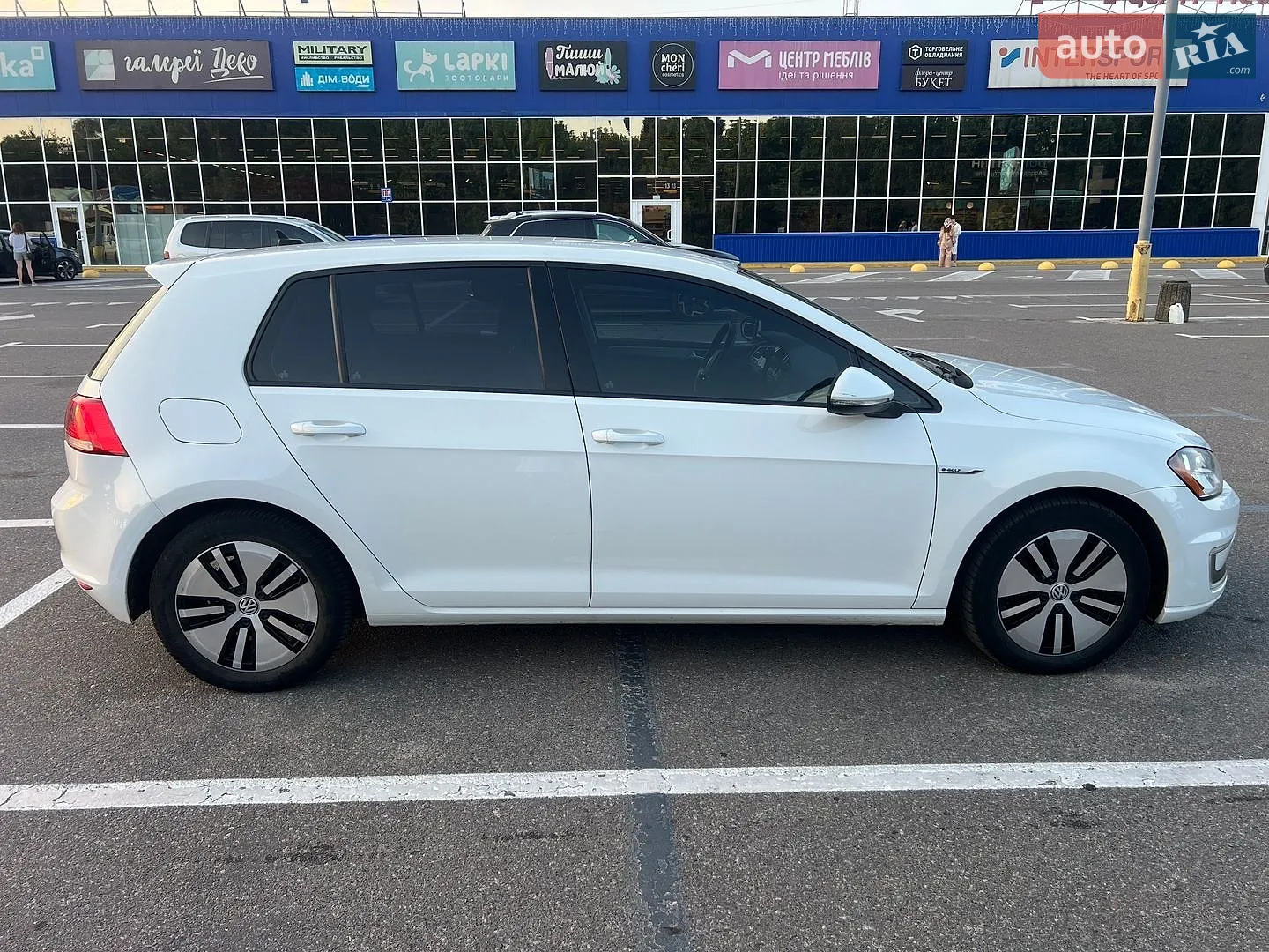 2016 Volkswagen Golf - мініатюра 3