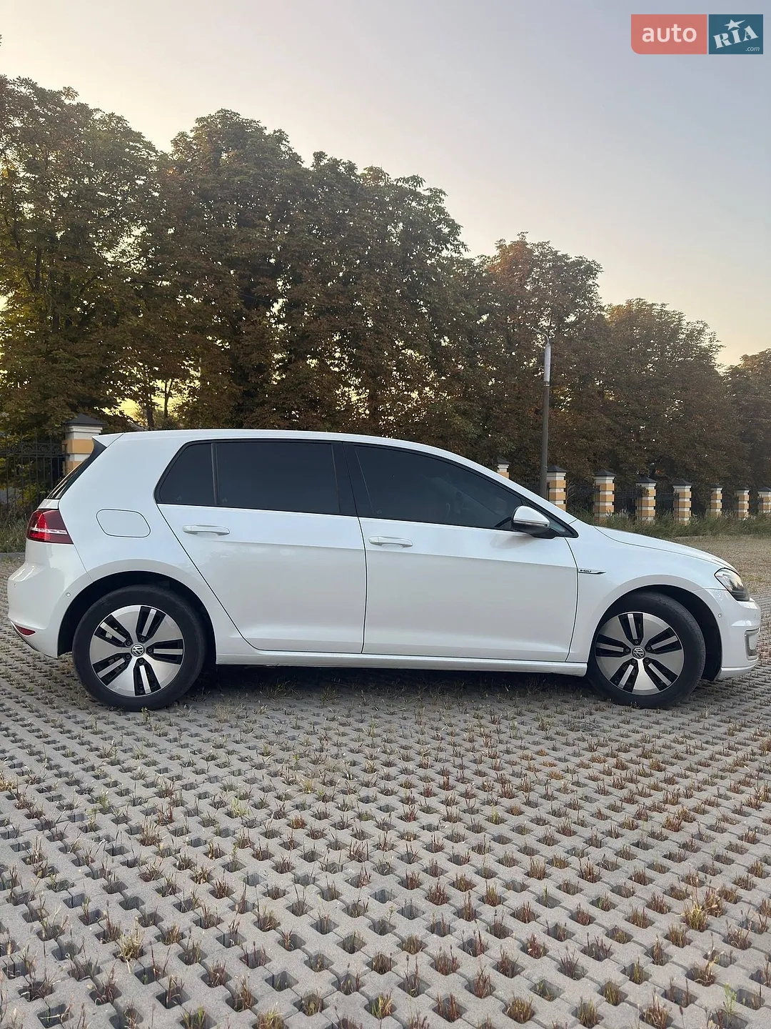 2014 Volkswagen Golf - мініатюра 2