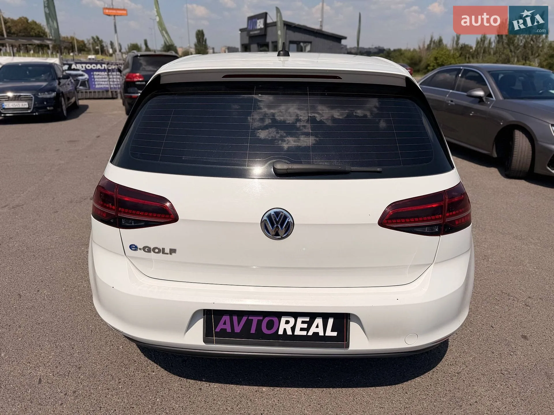 2016 Volkswagen Golf - мініатюра 32