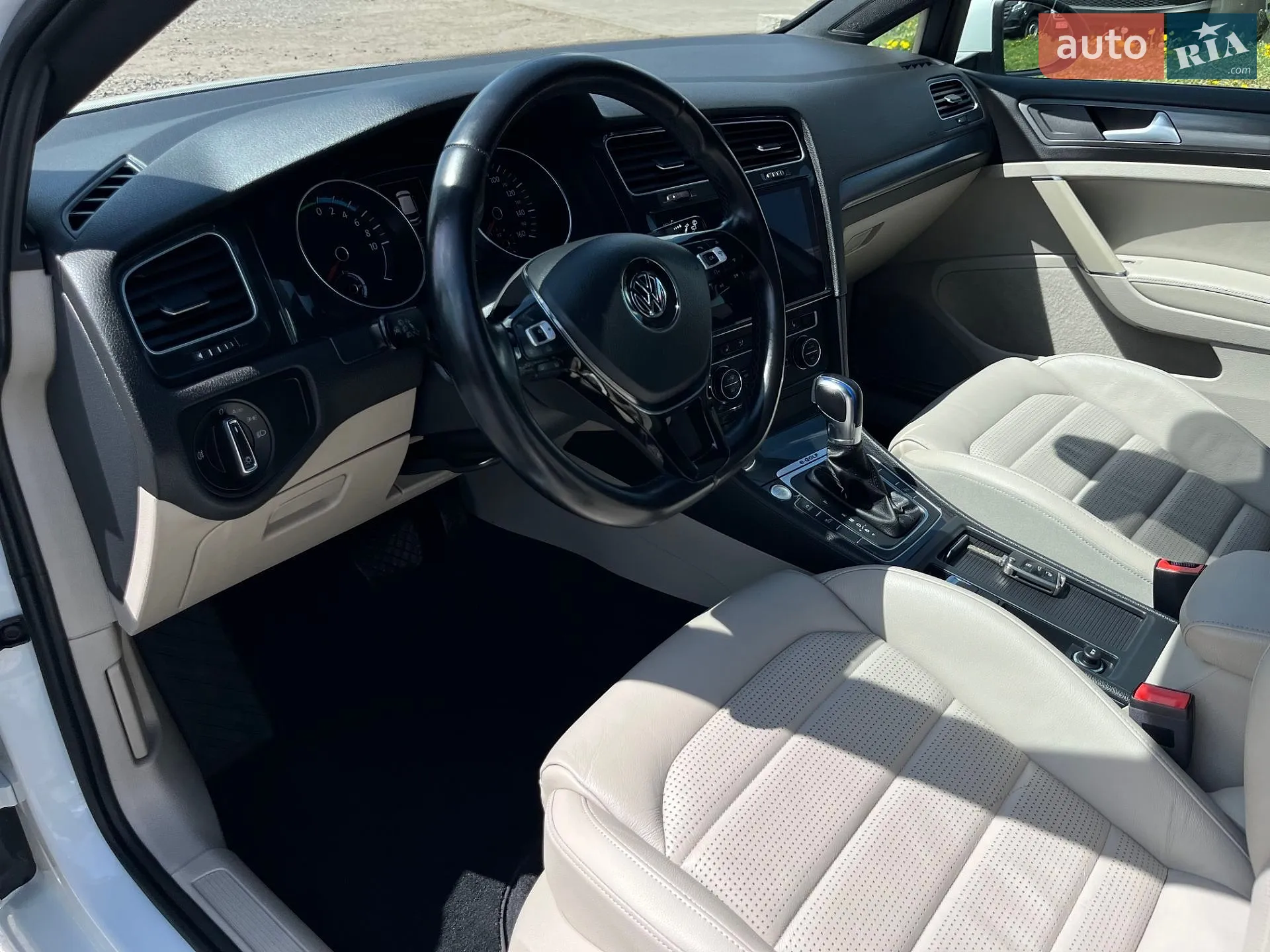 2017 Volkswagen Golf - мініатюра 12