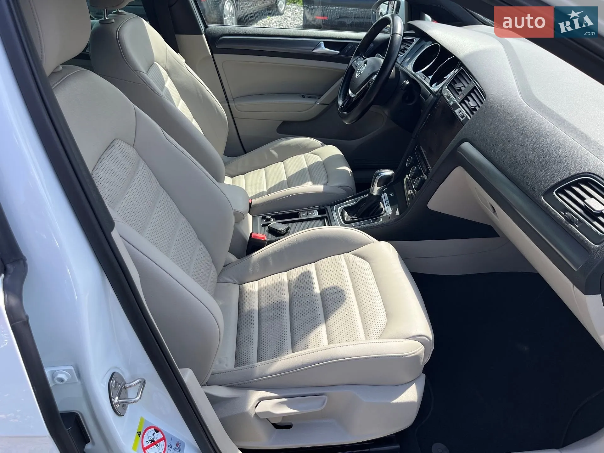 2017 Volkswagen Golf - мініатюра 23