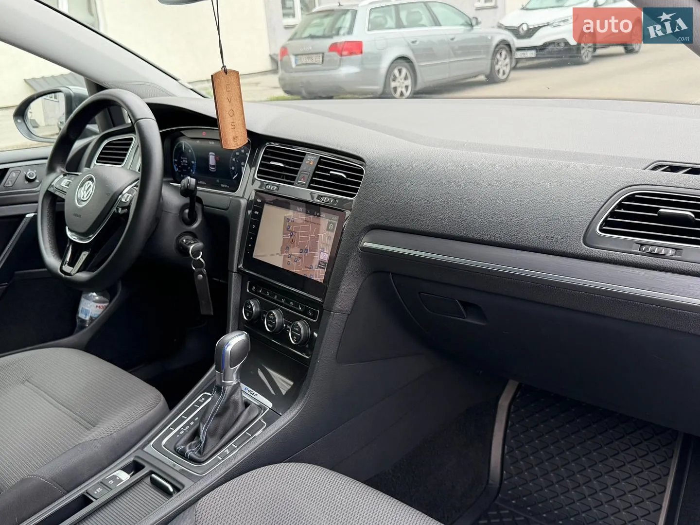 2017 Volkswagen Golf - мініатюра 27