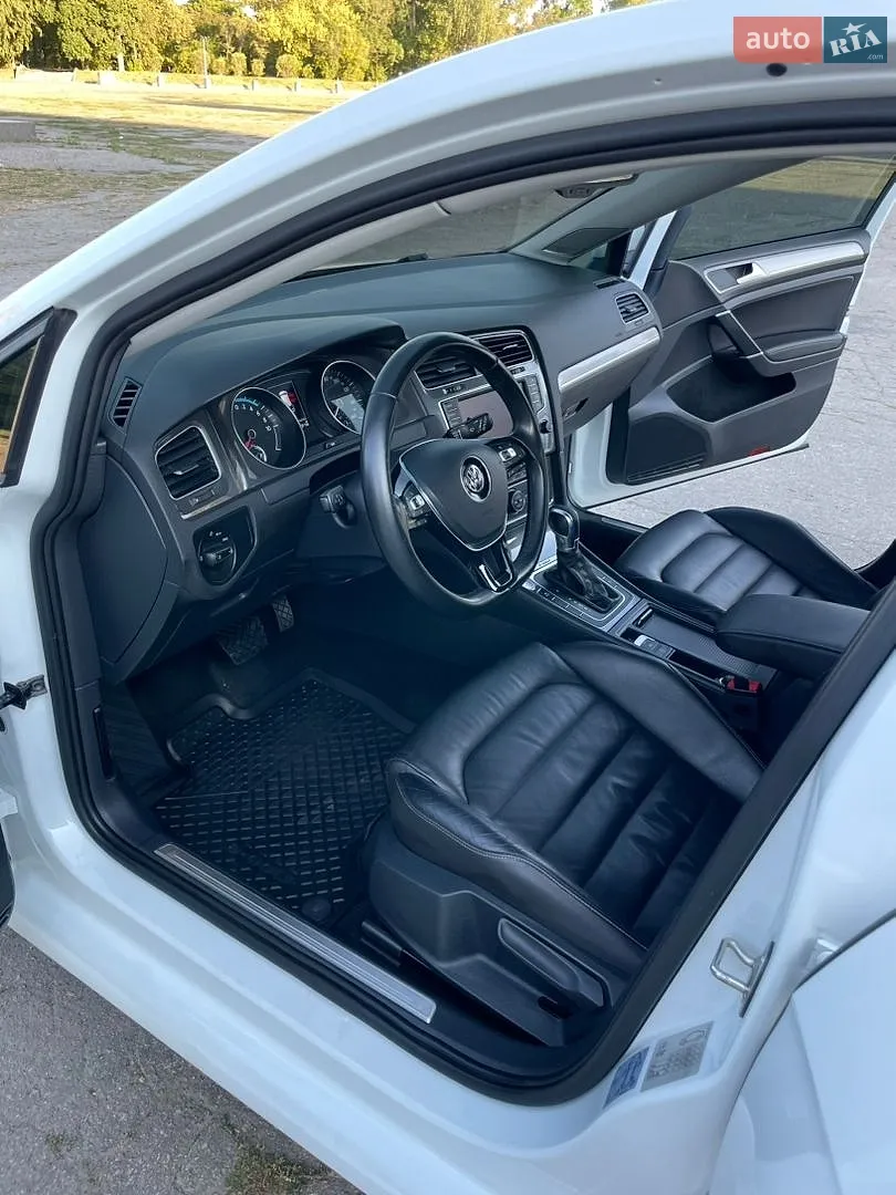 2015 Volkswagen Golf - мініатюра 11