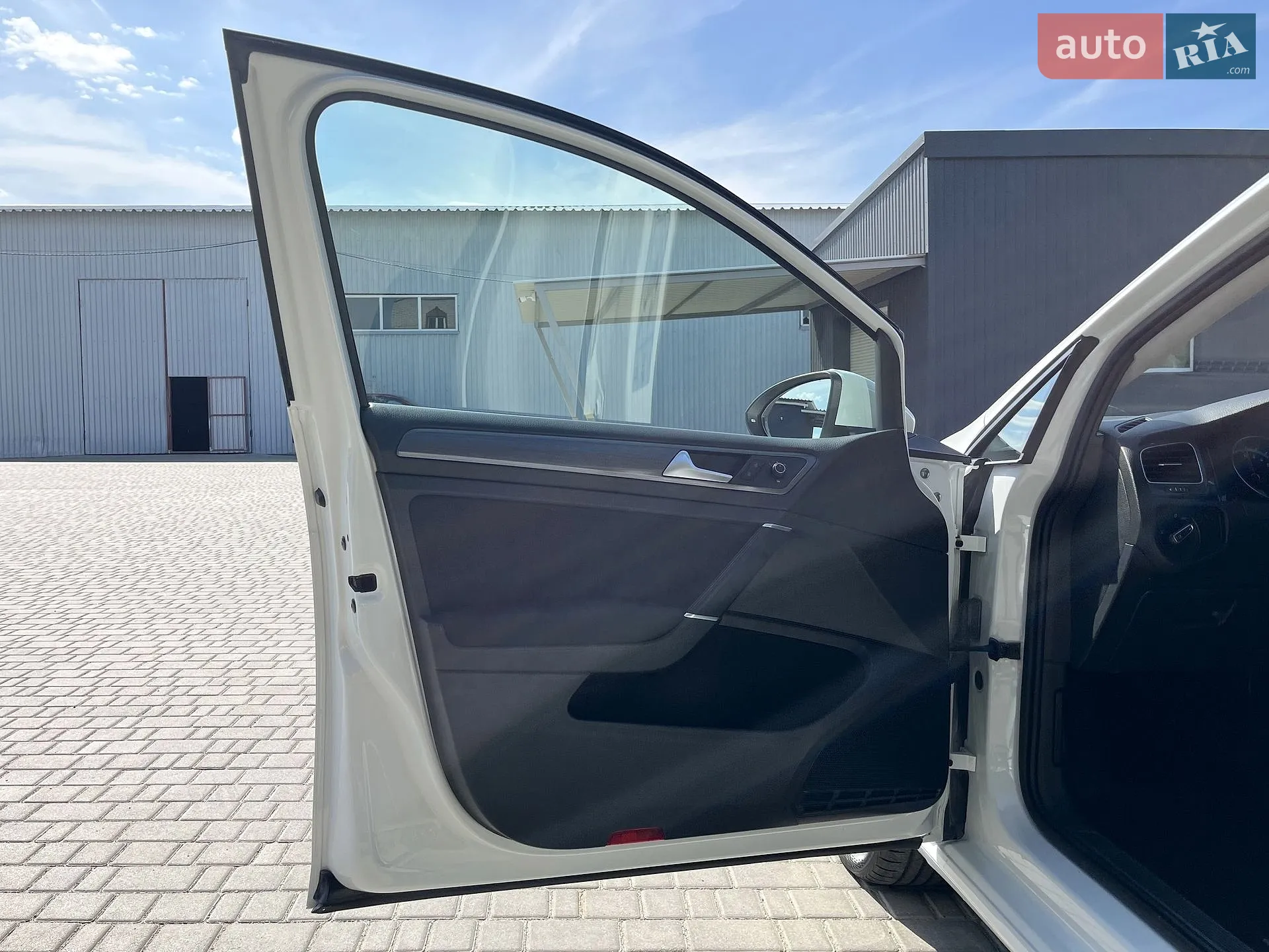 2020 Volkswagen Golf - мініатюра 23