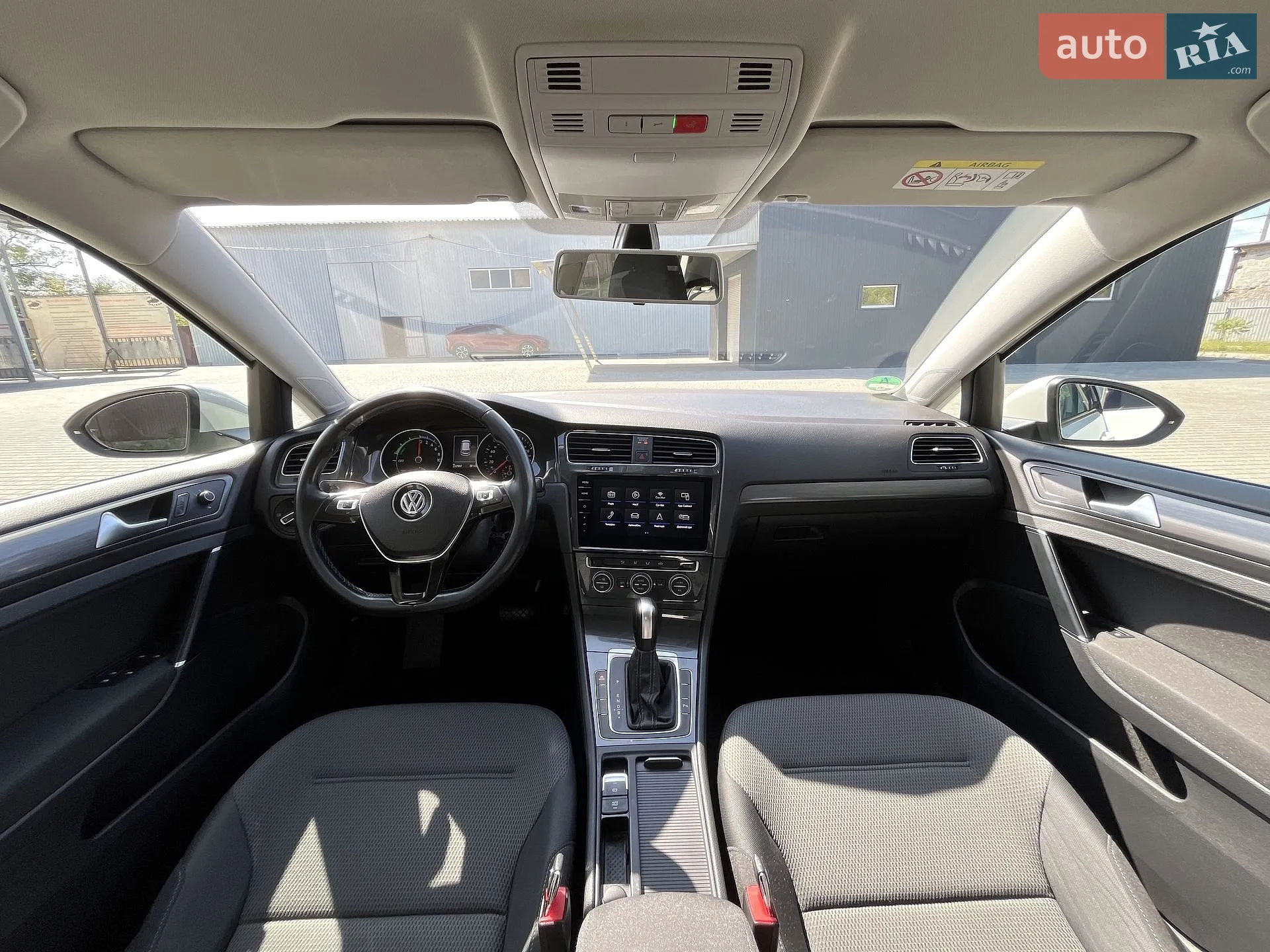 2020 Volkswagen Golf - мініатюра 38