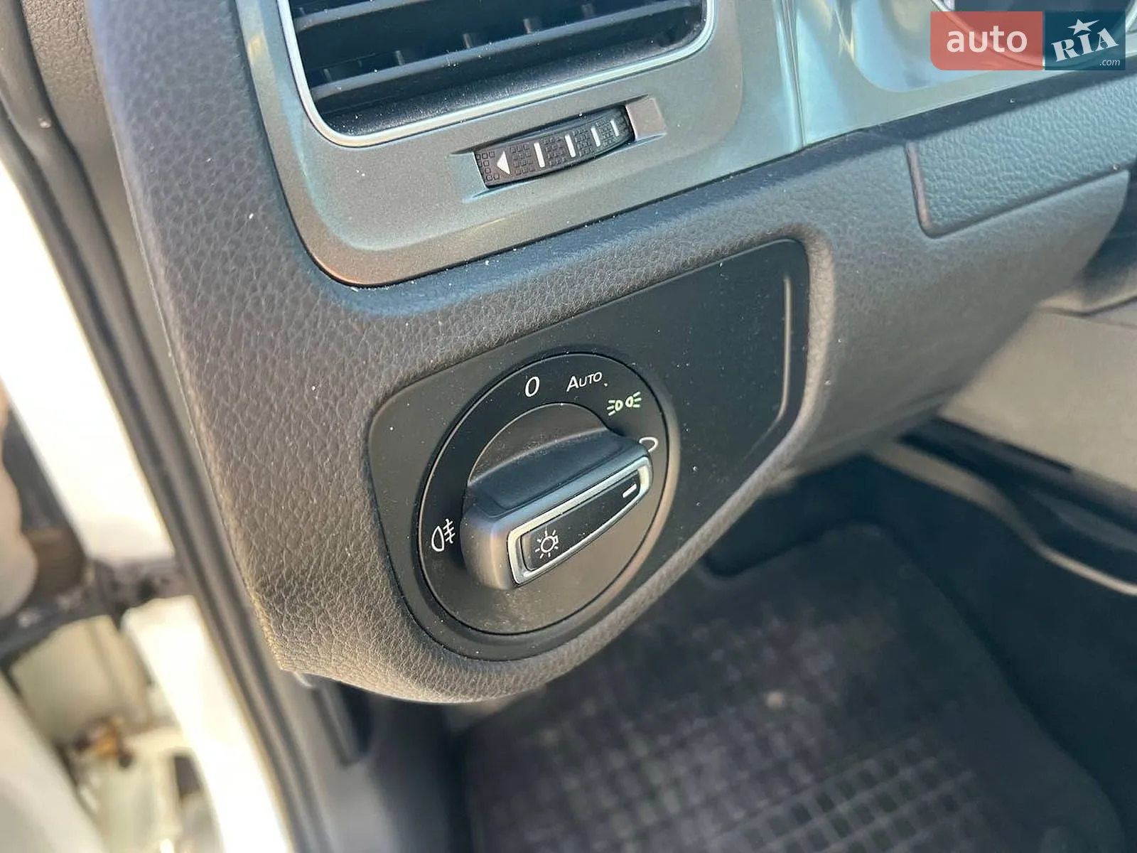 2014 Volkswagen Golf - мініатюра 23