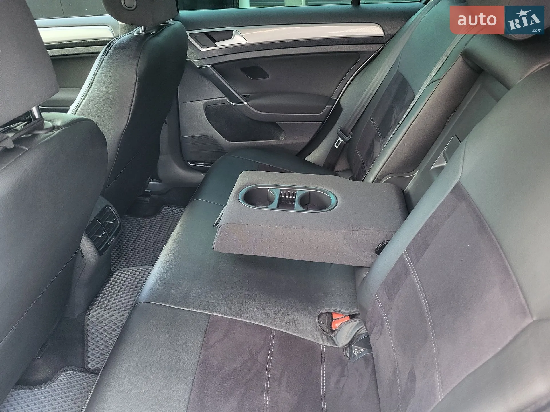 2015 Volkswagen Golf - мініатюра 9