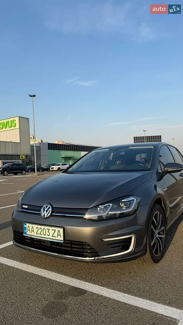 2019 Volkswagen Golf - мініатюра 2
